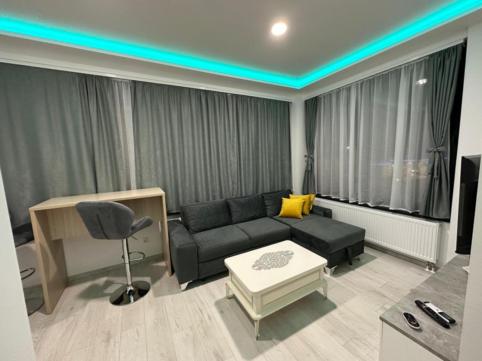 Deluxe Apartment photo 3