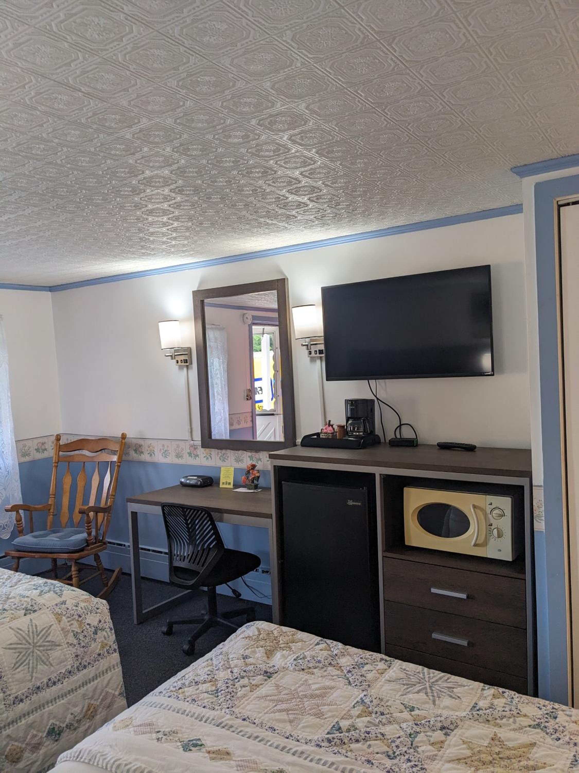 Double Room with Two Double Beds - Non-Smoking - Photo 1