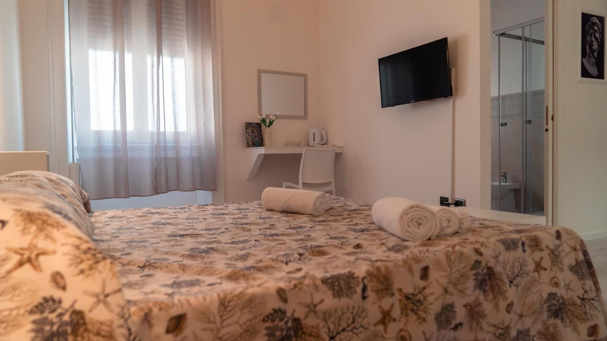 Superior Double Room - Photo 10