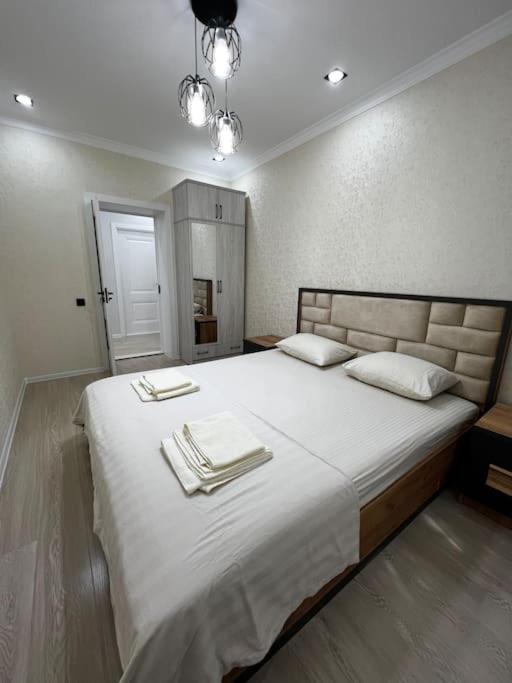 Three-Bedroom Apartment photo 2