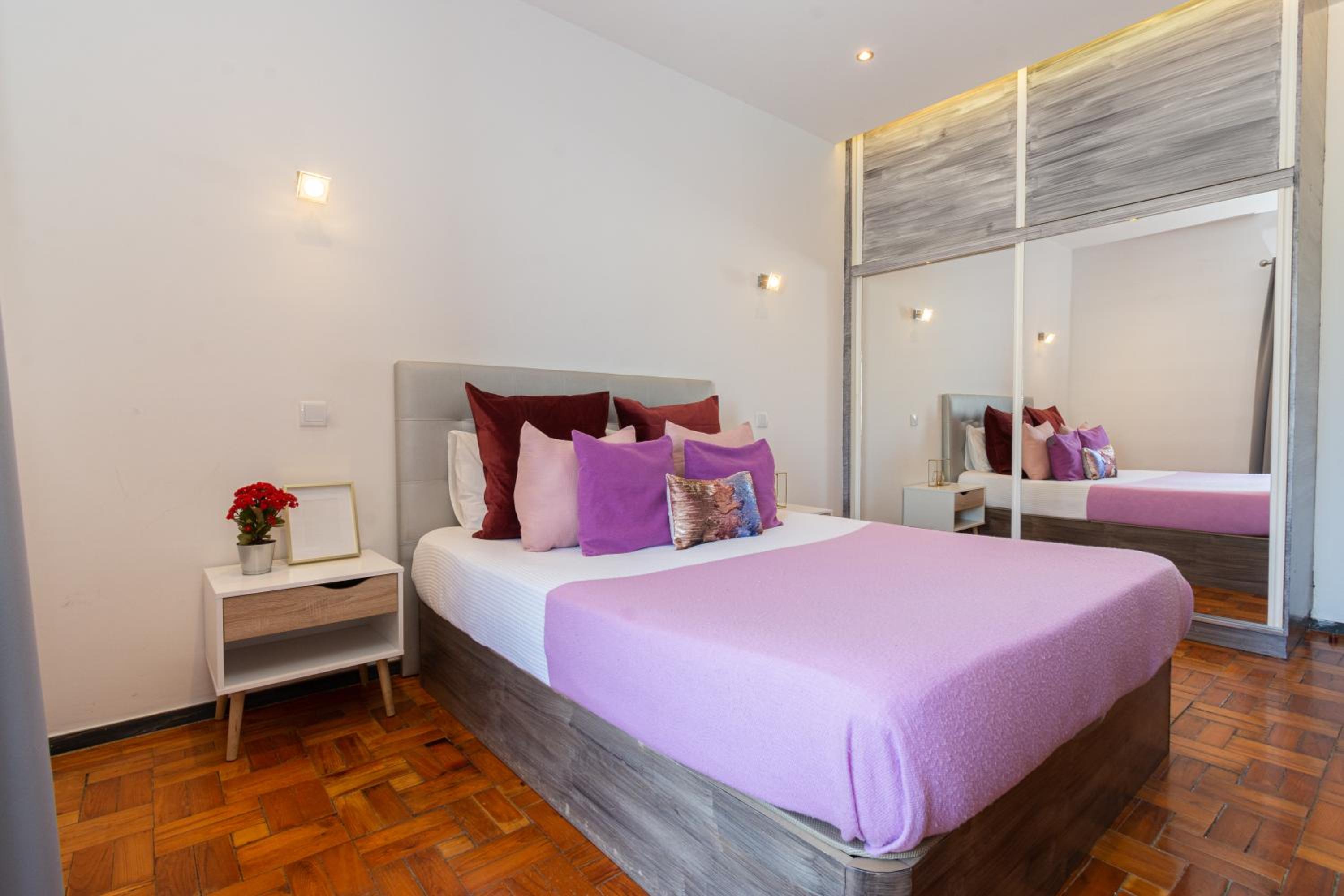 Deluxe Double Room with Shower photo 2