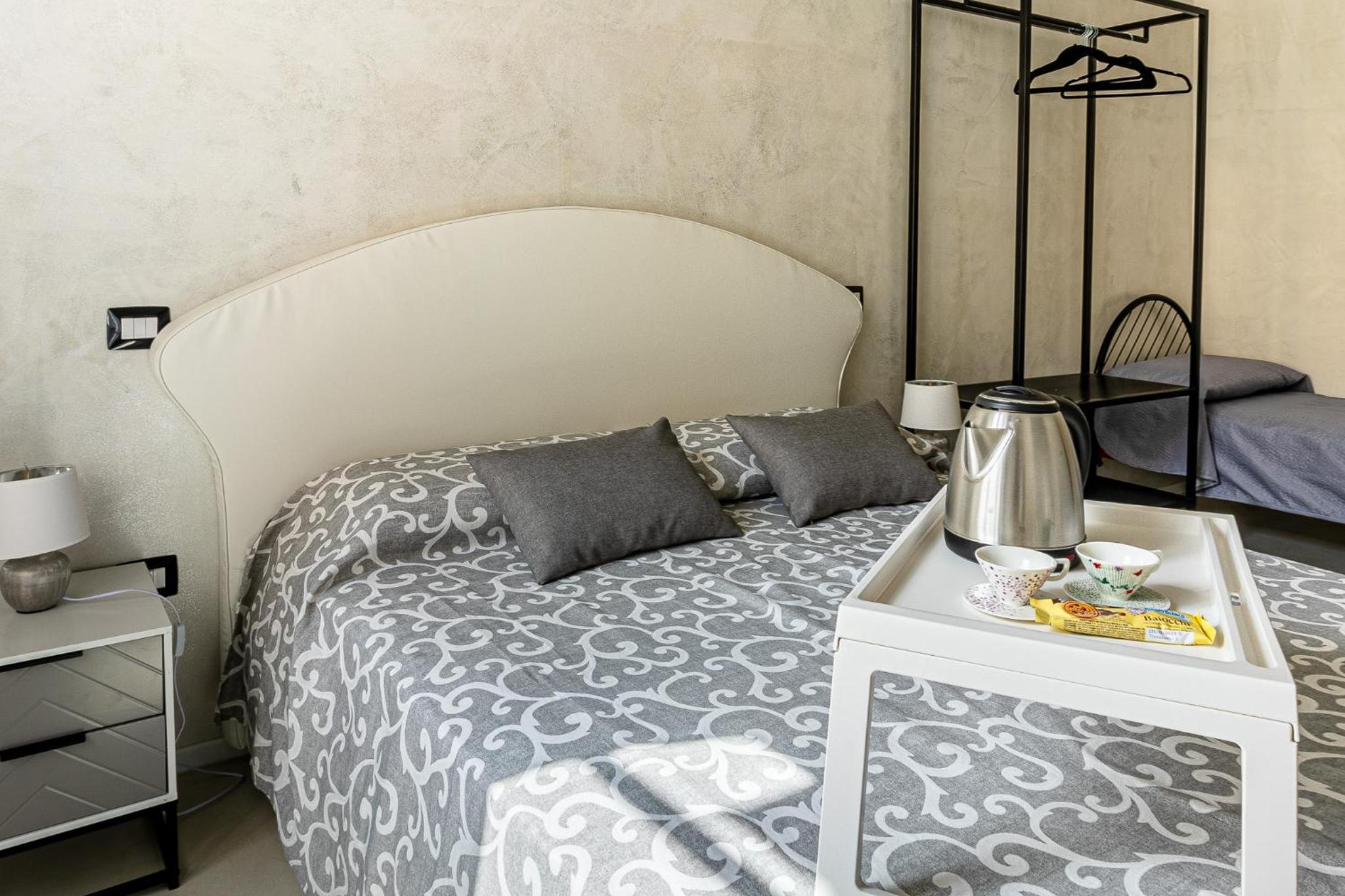 Deluxe Double Room with Extra Bed photo 3