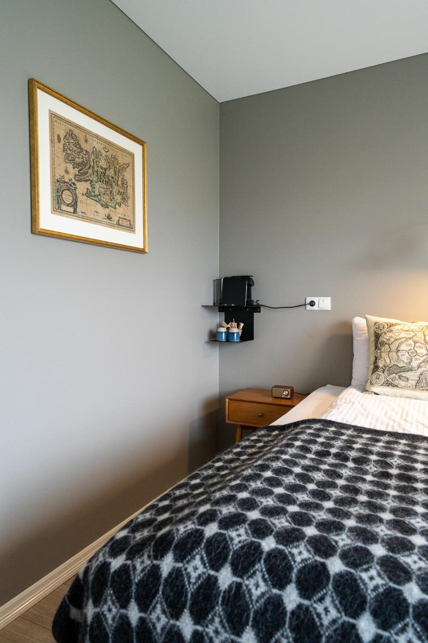 King Room with Roll-In Shower - Disability Access - Photo 2