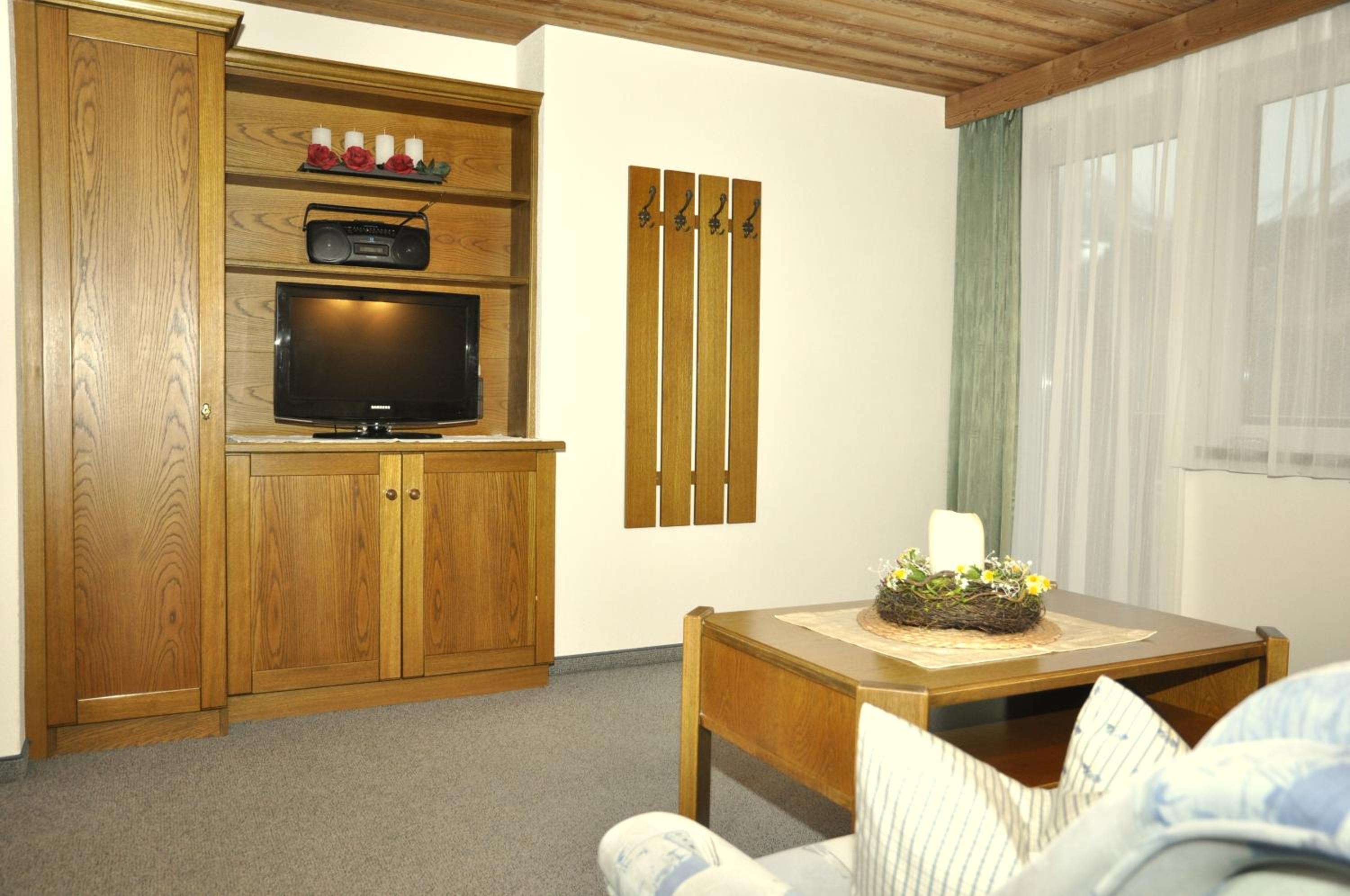 One-Bedroom Apartment photo 3