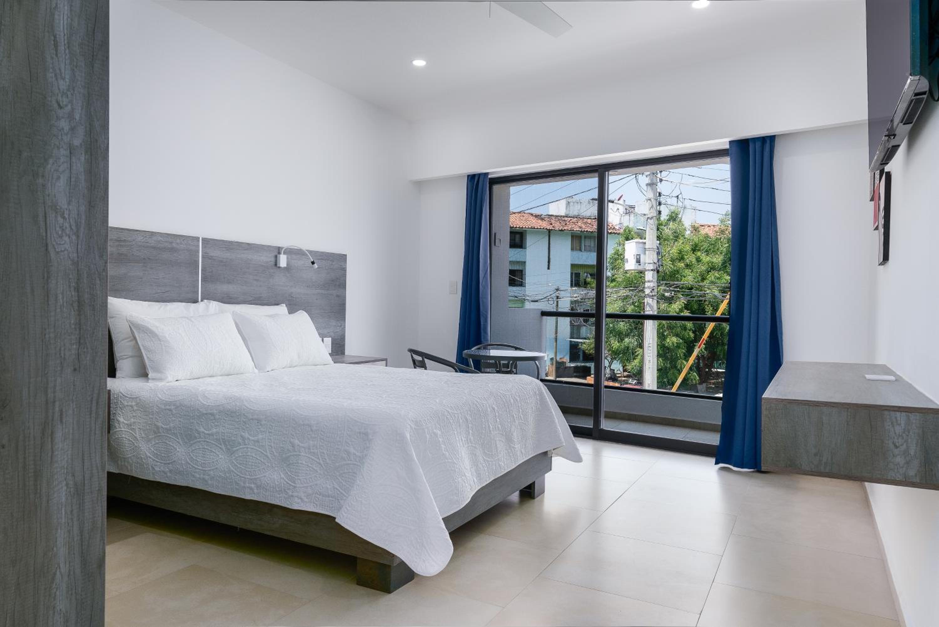 Deluxe Double Room - Photo 1