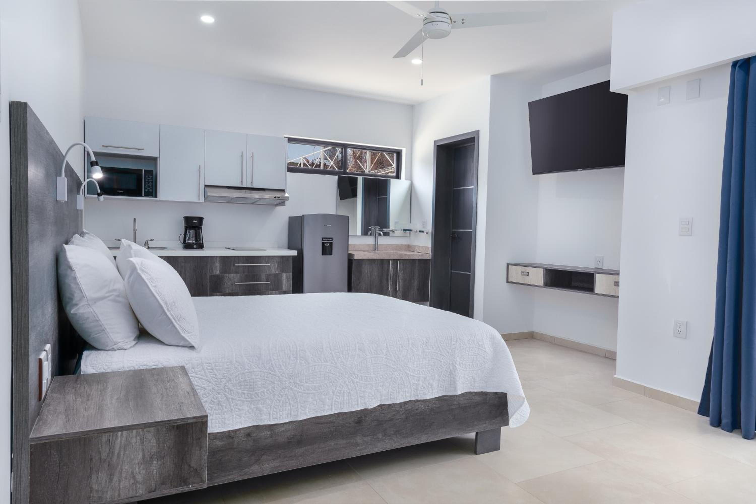 Superior Double Room - Photo 7
