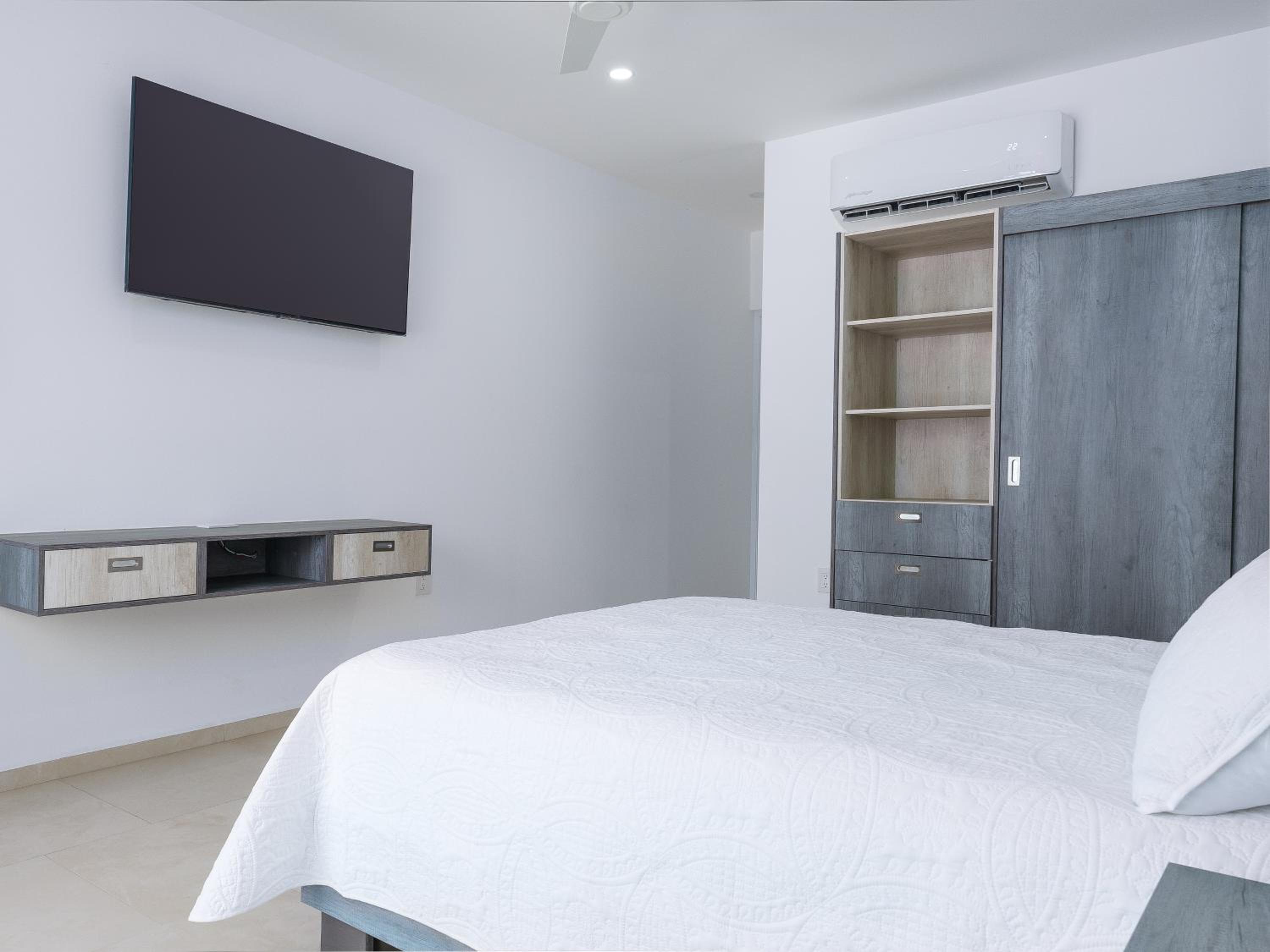 Deluxe Double Room - Photo 6