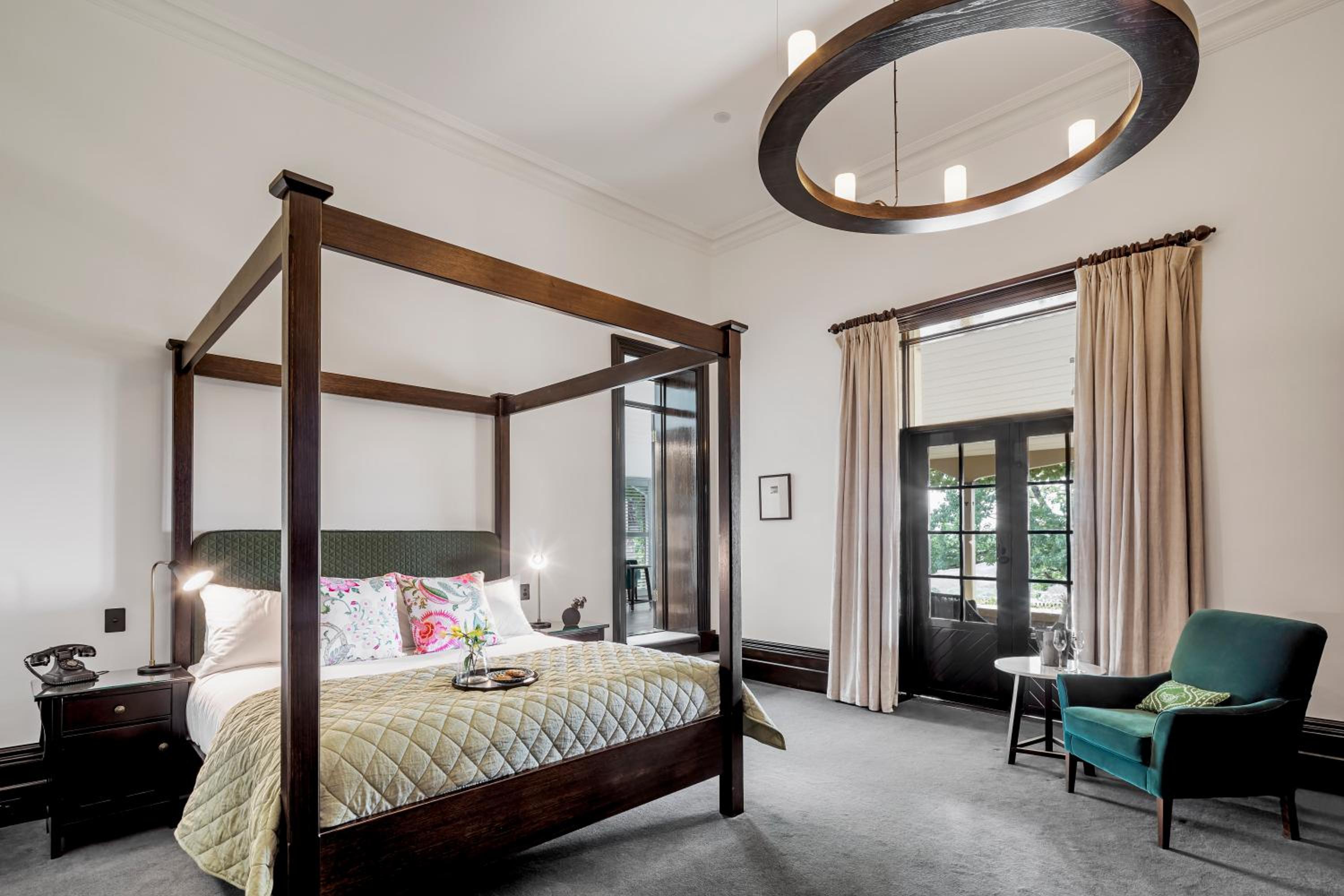 Conservatory Suite - Photo 8