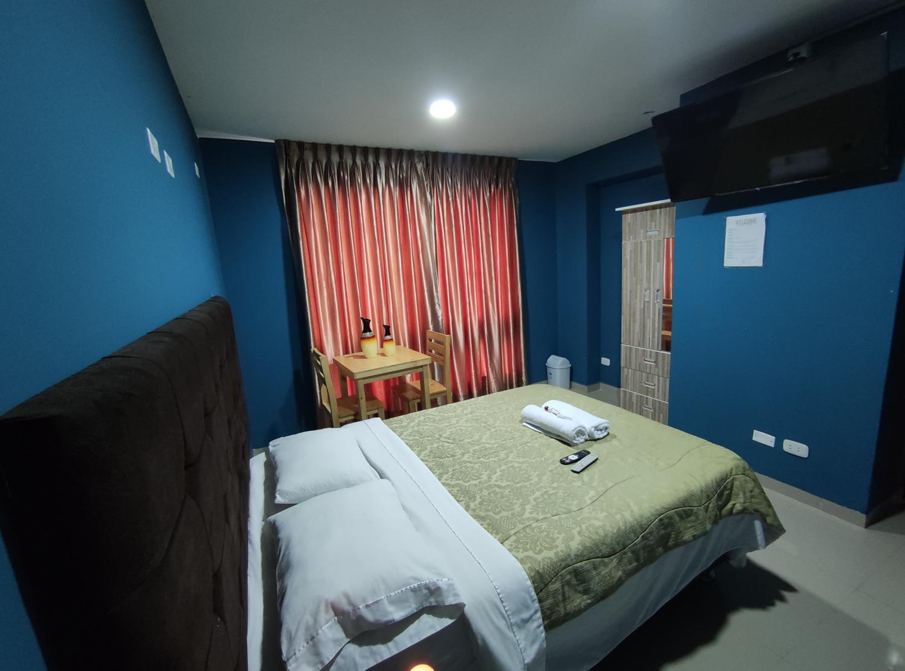 Single Room with Shared Bathroom