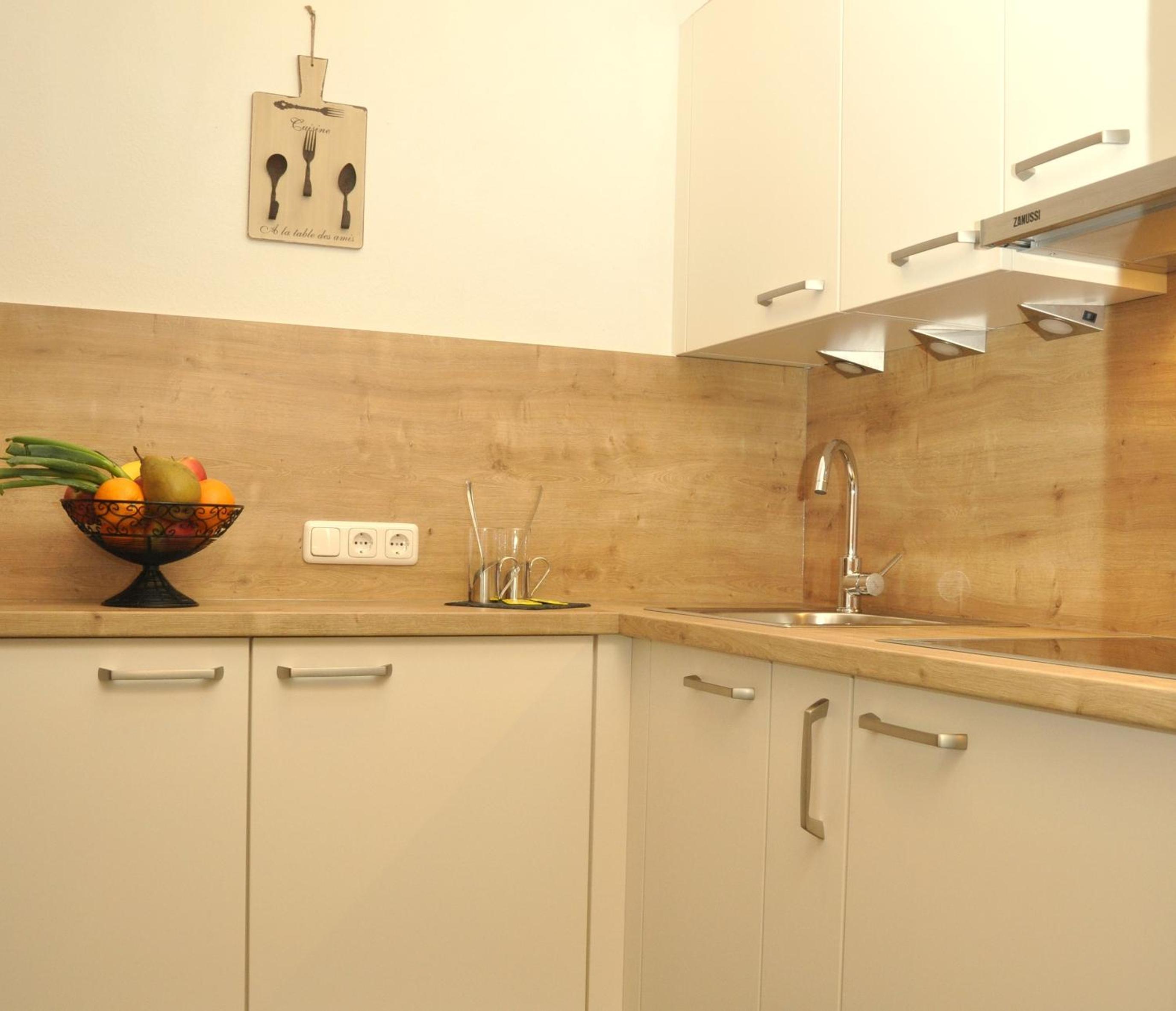 Apartment photo 3