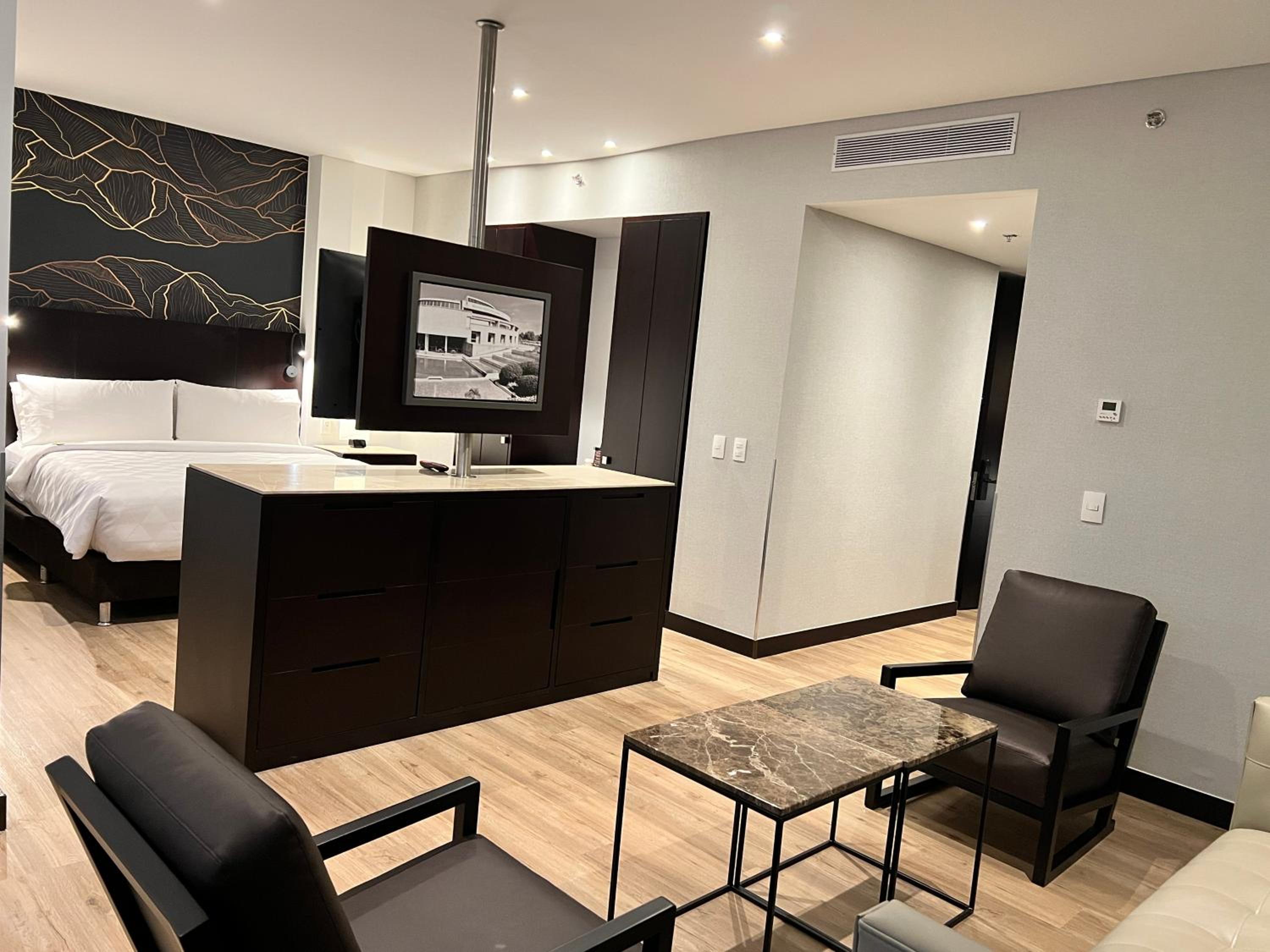 King Suite photo 1