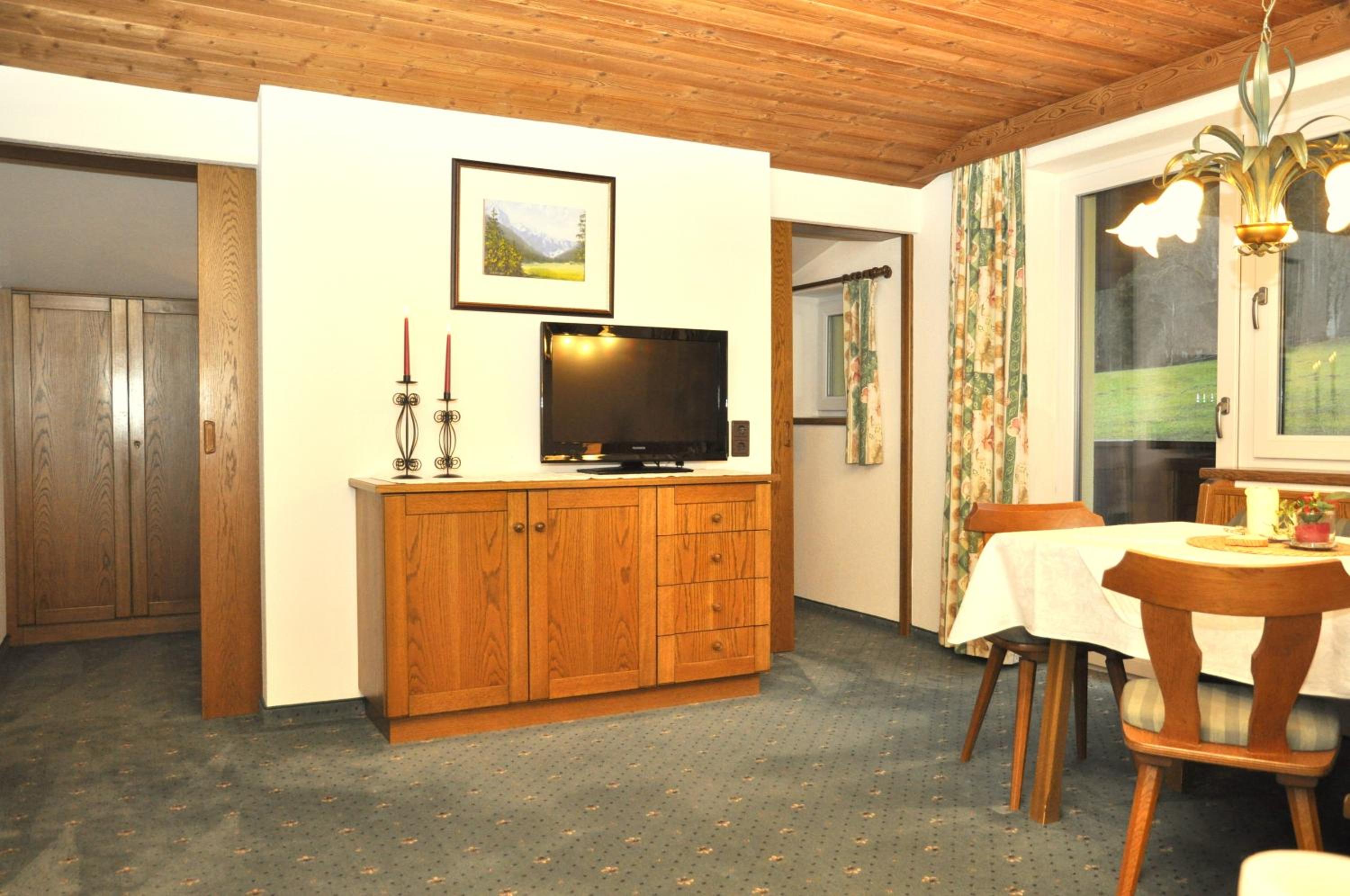Apartment photo 1