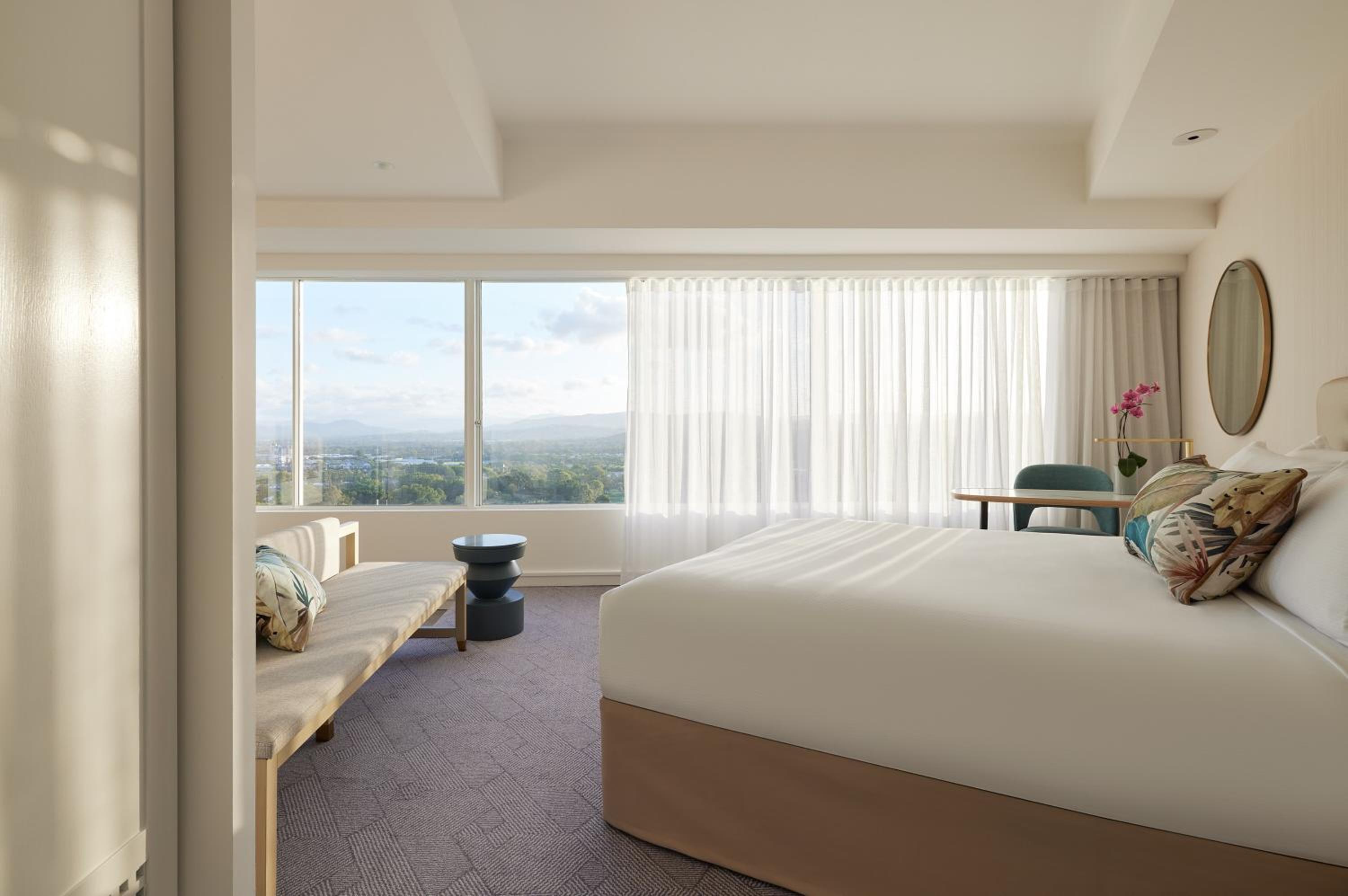 Superior Suite - Photo 3