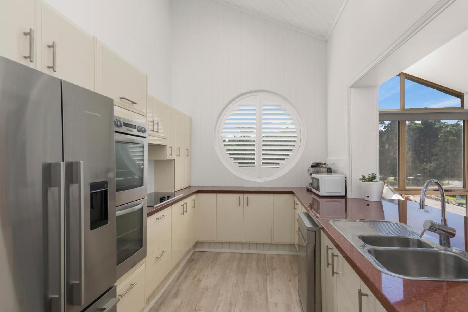 Oceanview Apartment  photo 3