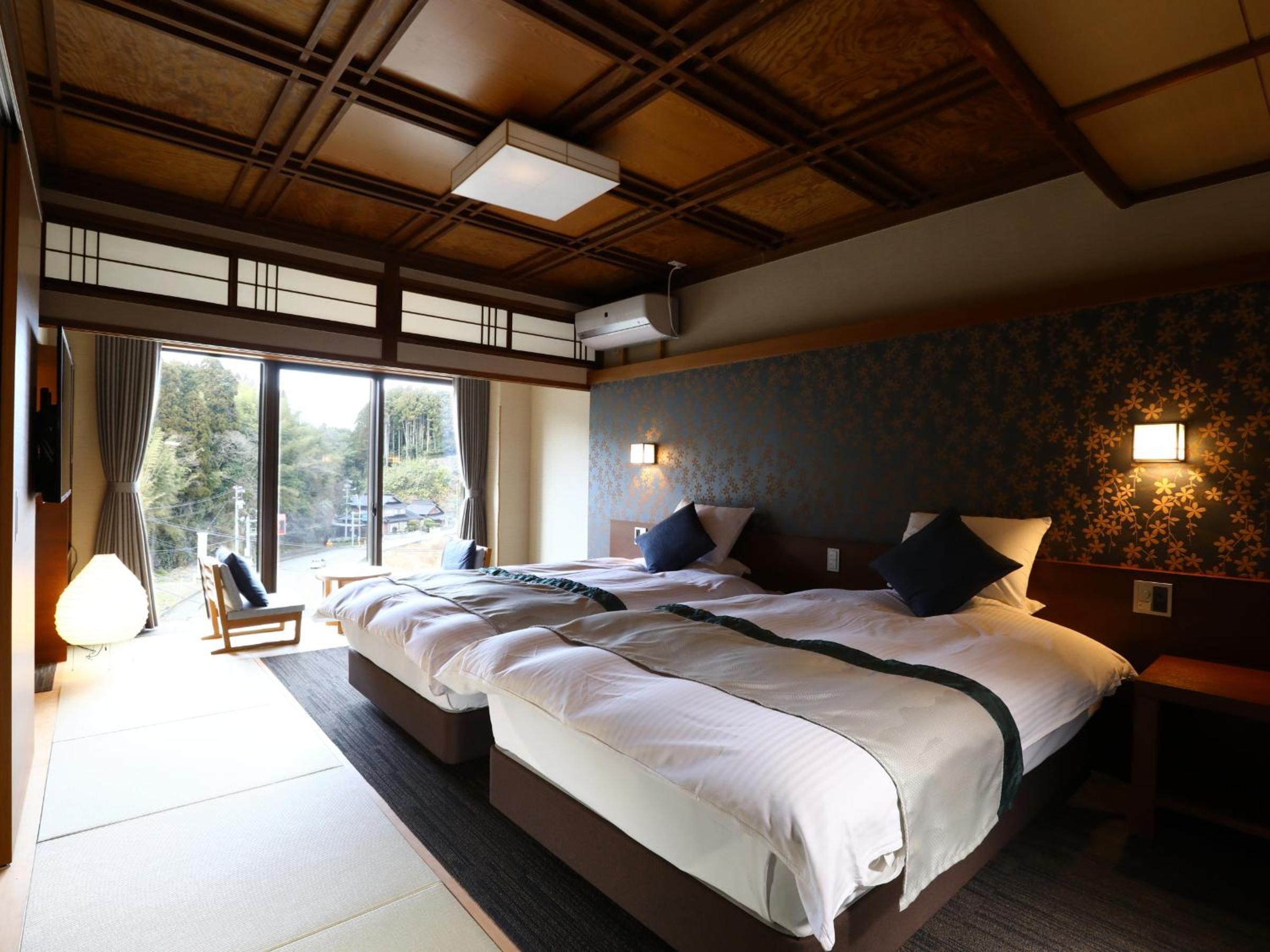 Deluxe Twin Room with Sea View