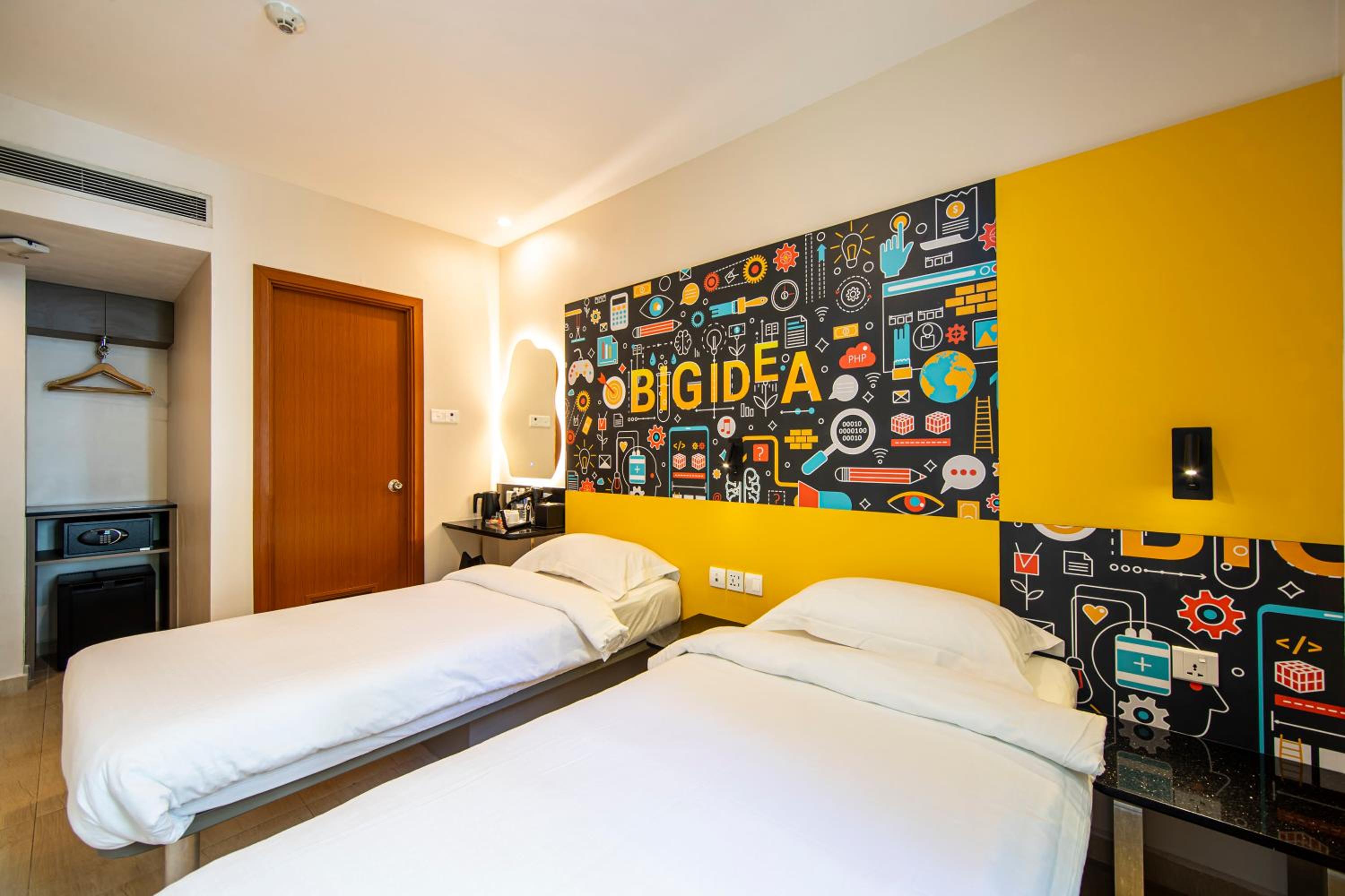 Superior Double or Twin Room photo 2