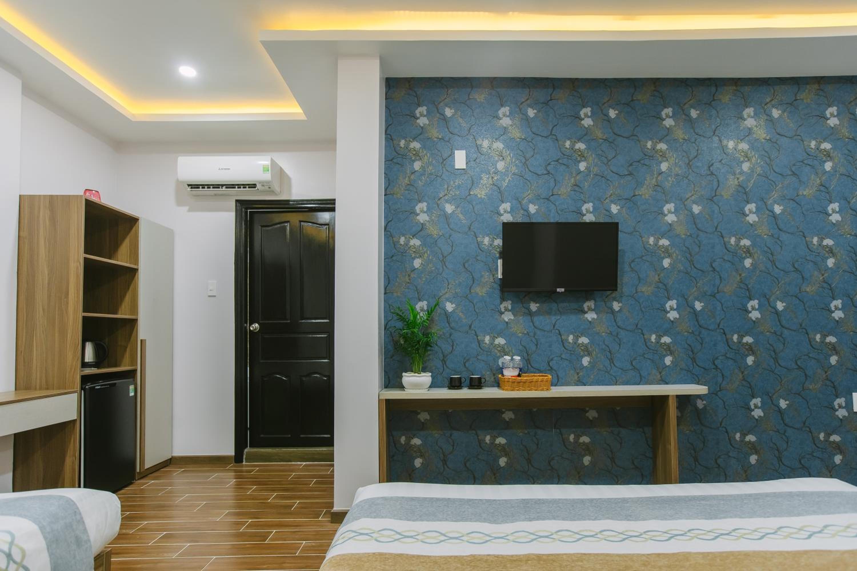 Family Room photo 2