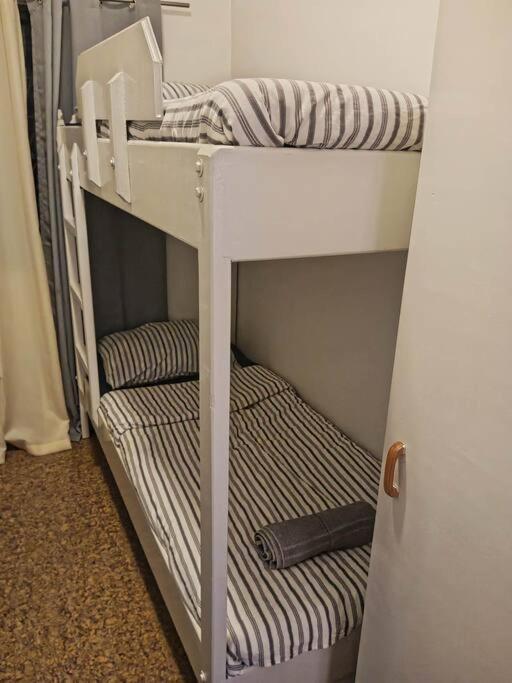 Three-Bedroom House photo 3