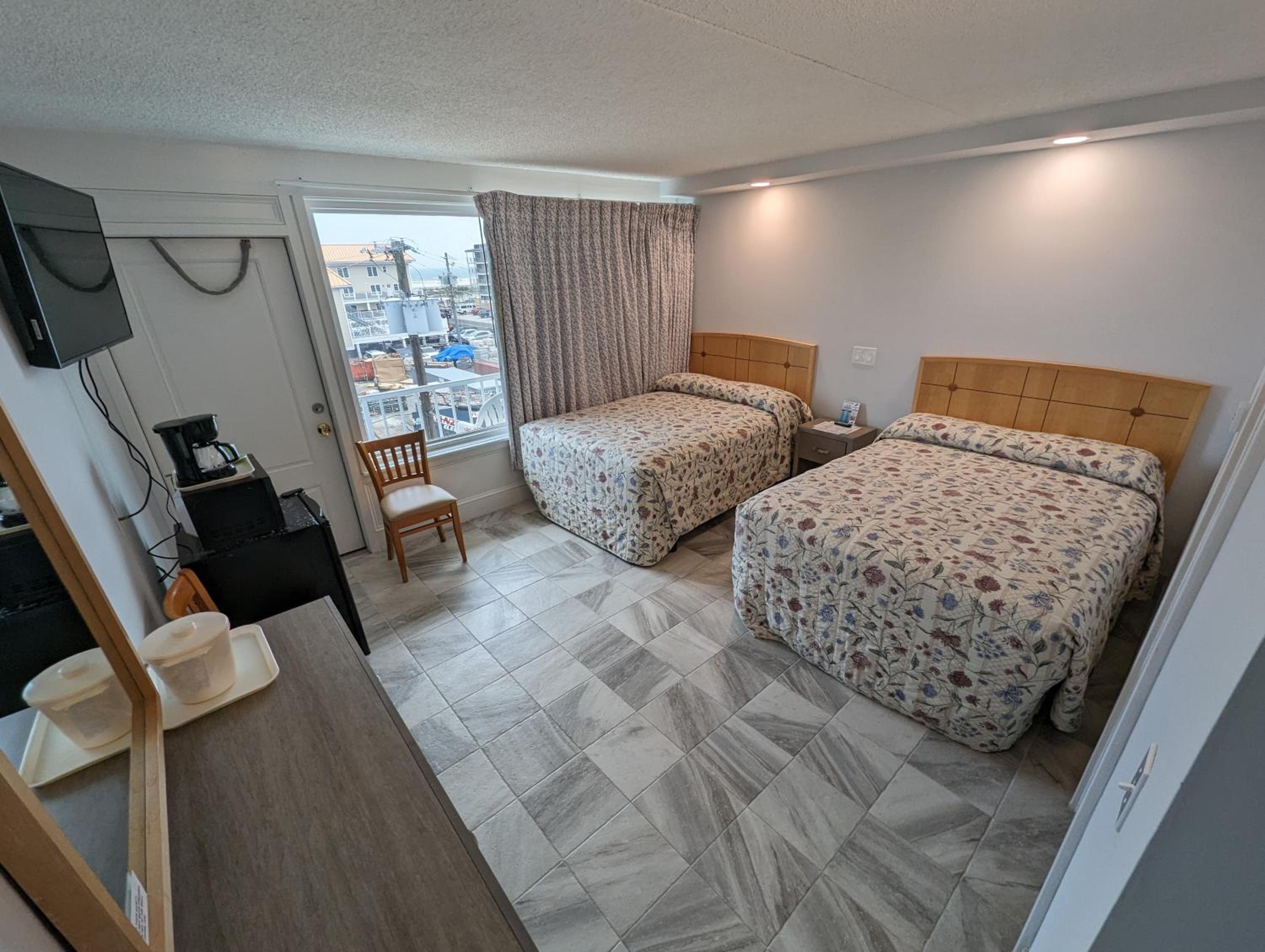 Deluxe Room with Two Double Beds photo 1