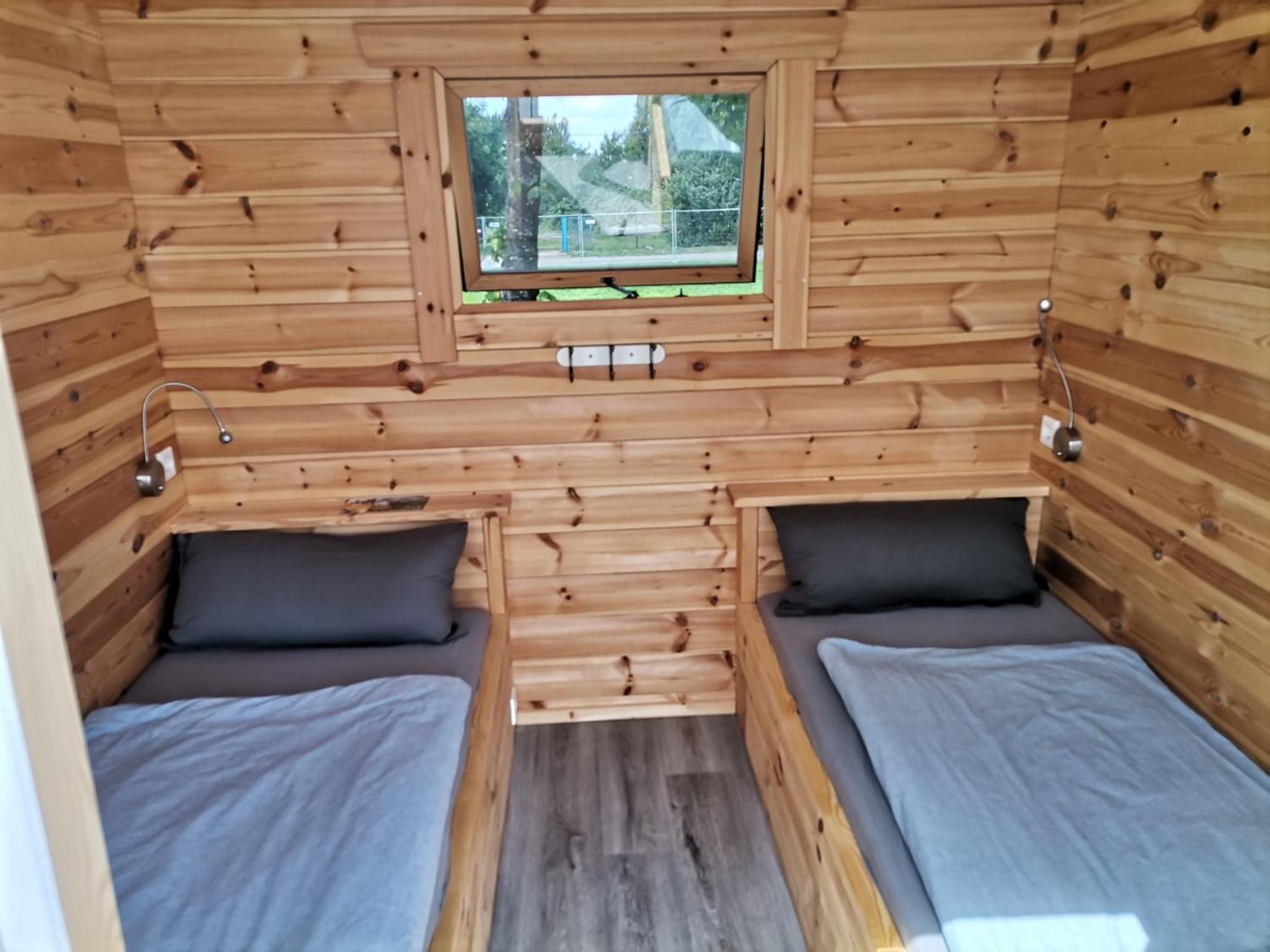 Mobile Home photo 1
