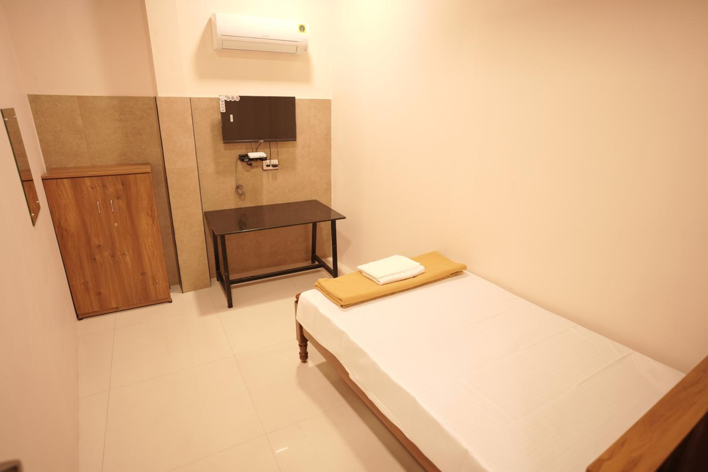 Deluxe Double Room - Photo 7