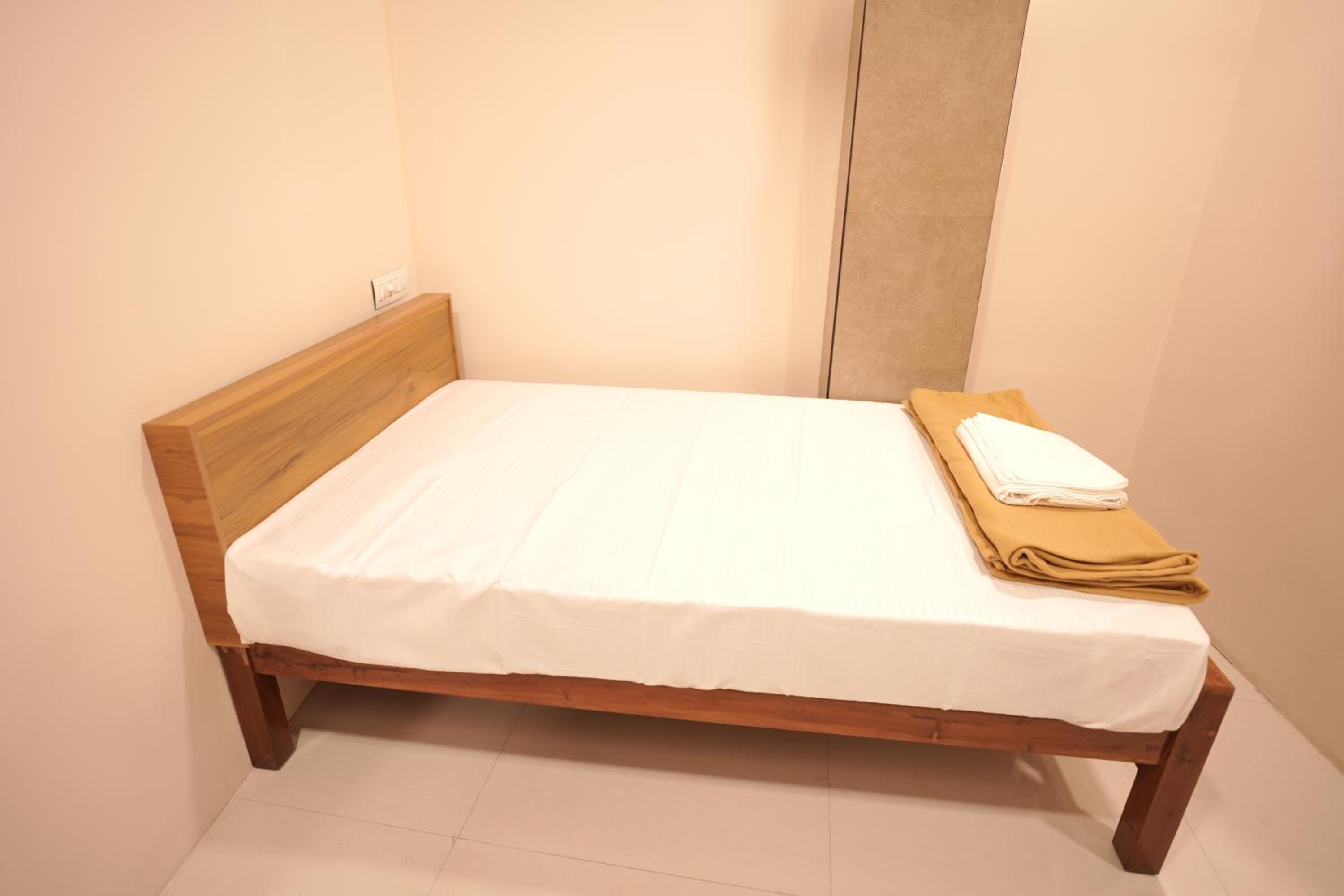 Deluxe Double Room - Photo 8