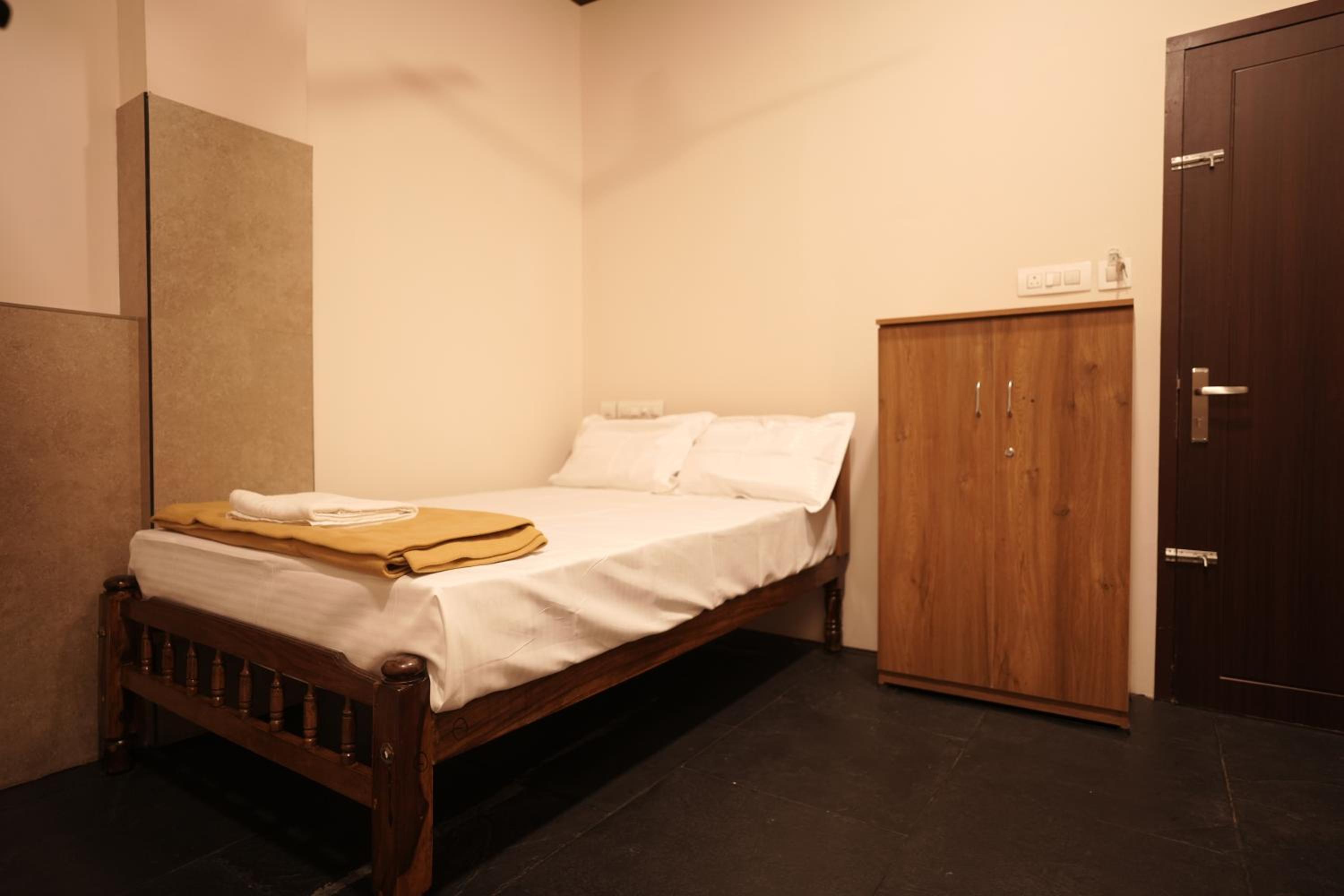 Deluxe Double Room - Photo 19