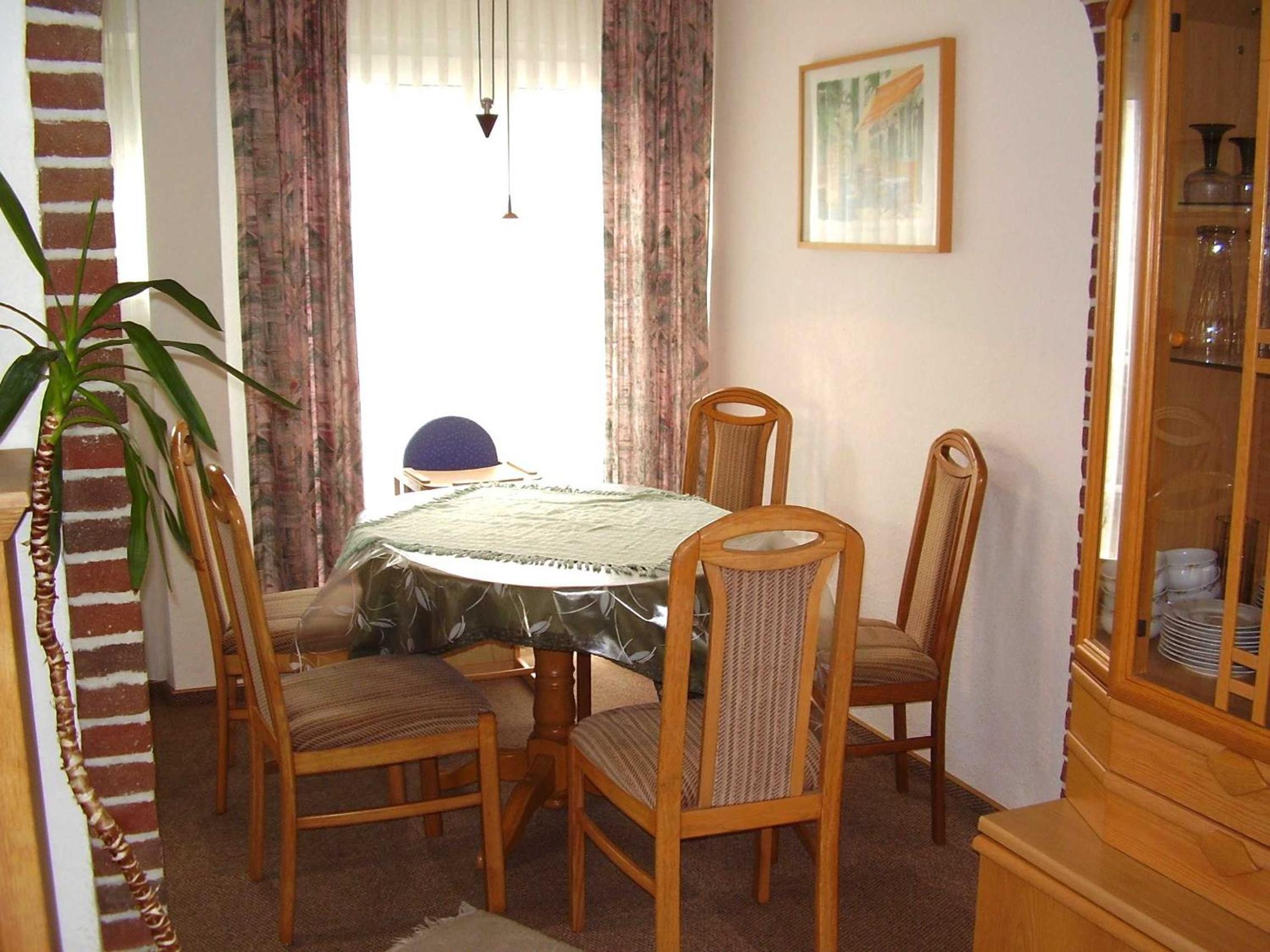 Two-Bedroom House photo 3