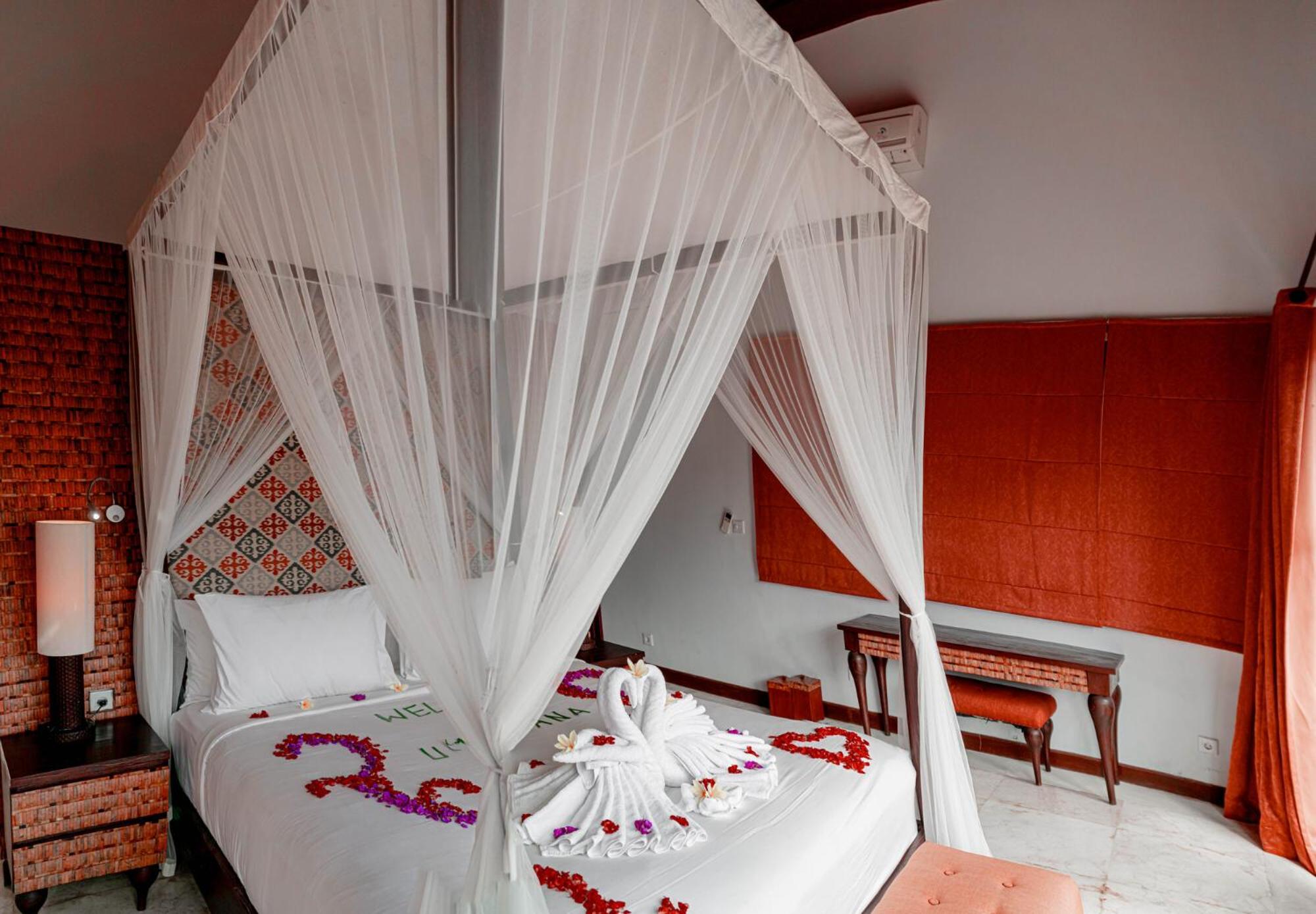 Four-Bedroom Villa with Private Pool - Photo 28