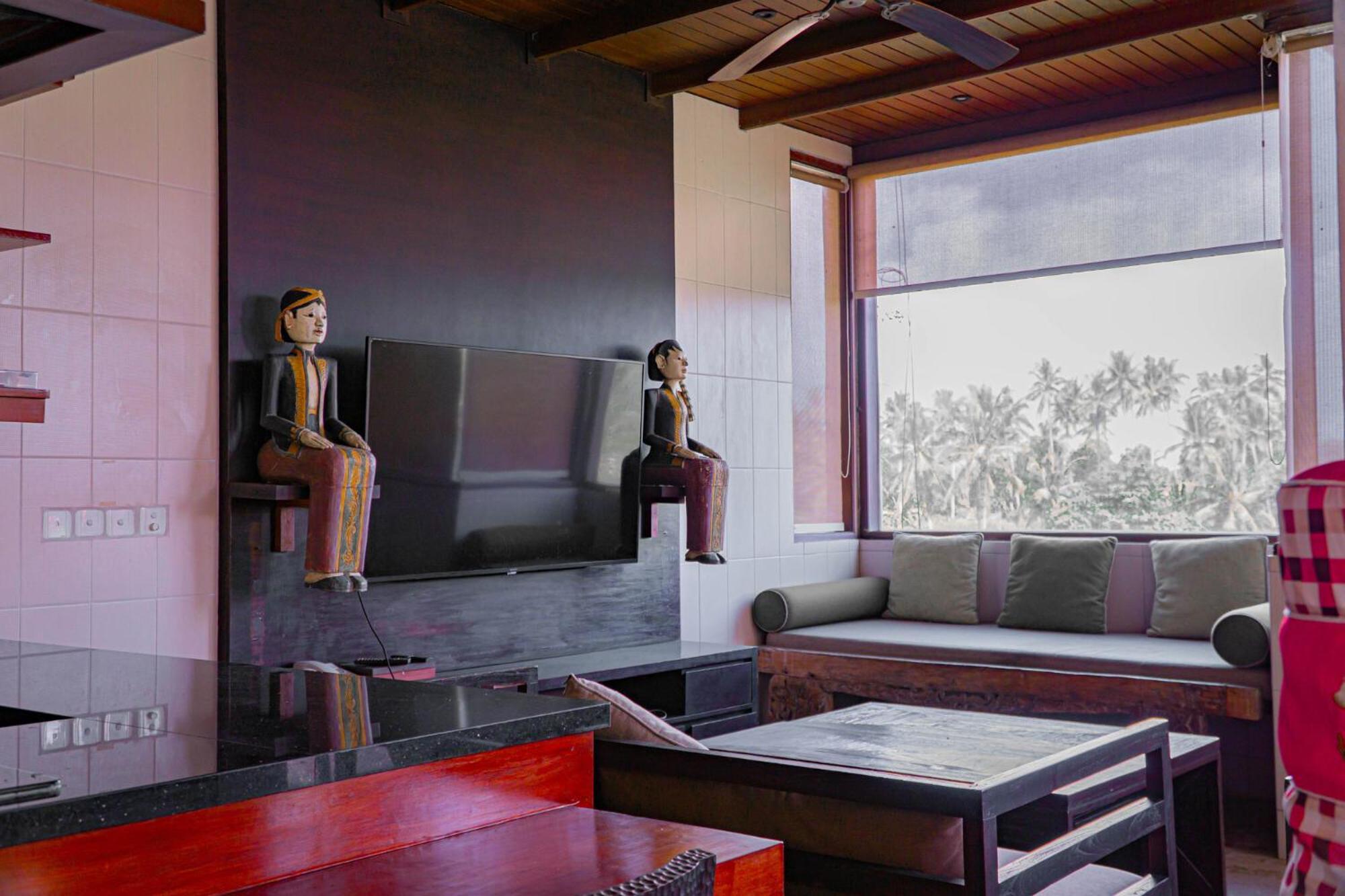 Four-Bedroom Villa with Private Pool - Photo 27