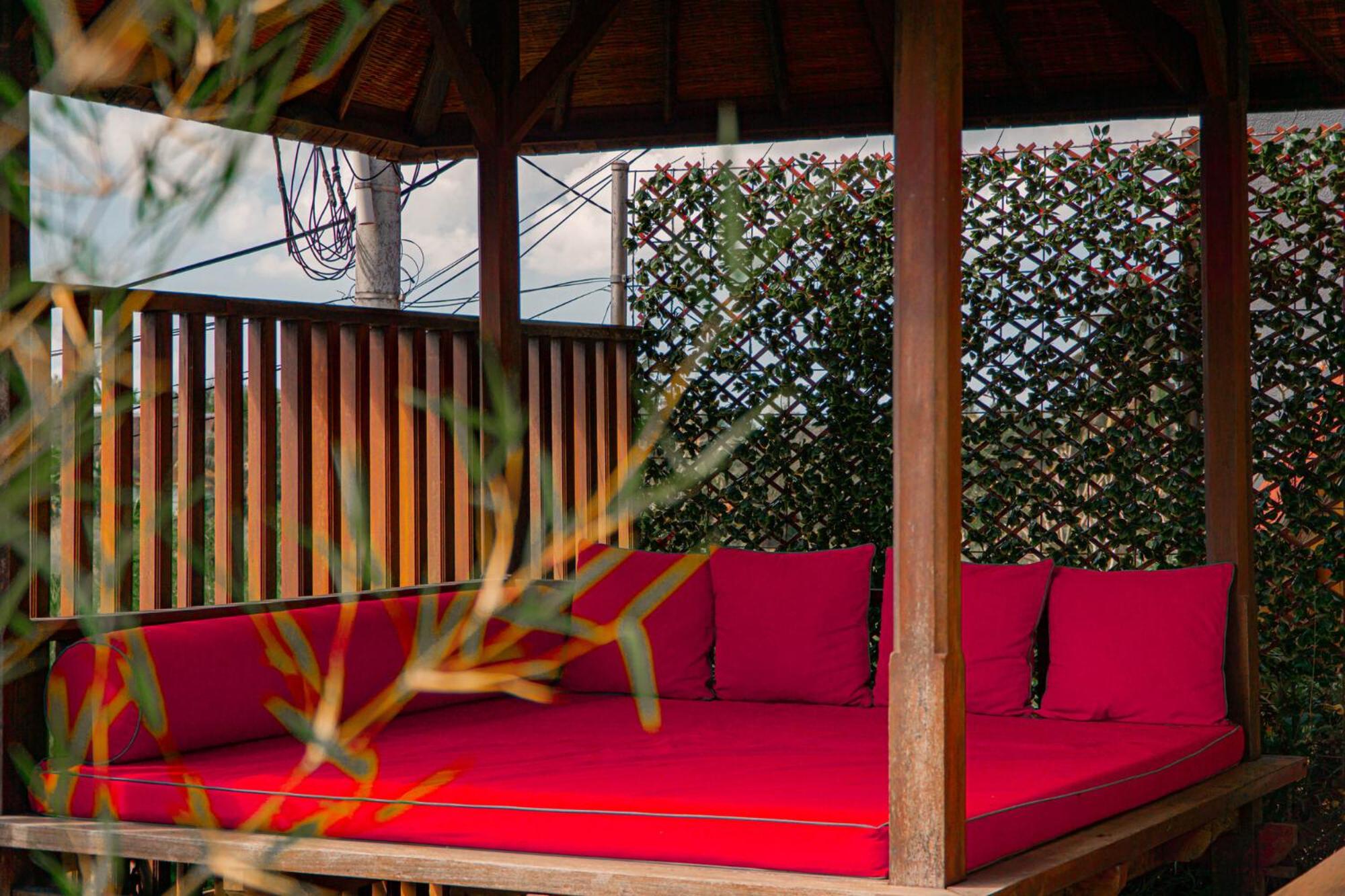 Four-Bedroom Villa with Private Pool - Photo 21
