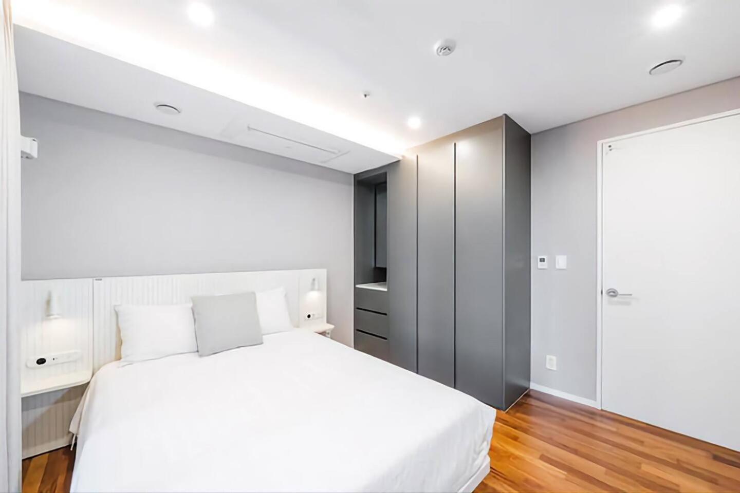 [Main Building] Family Suite -19:00 Check-in - Photo 9