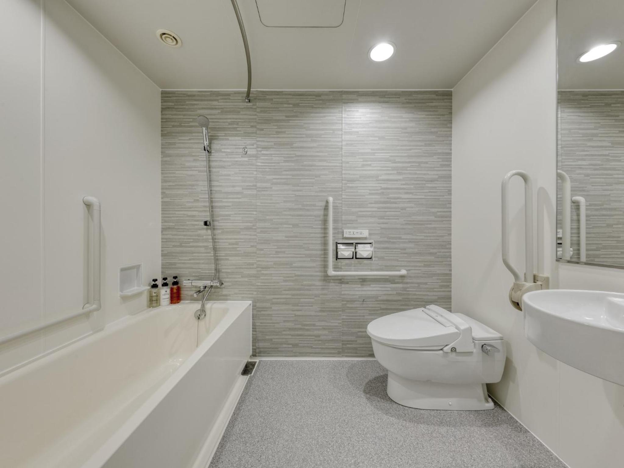 Corner Deluxe Twin Room(Universal Room), Non-Smoking, Above 14th floor photo 2