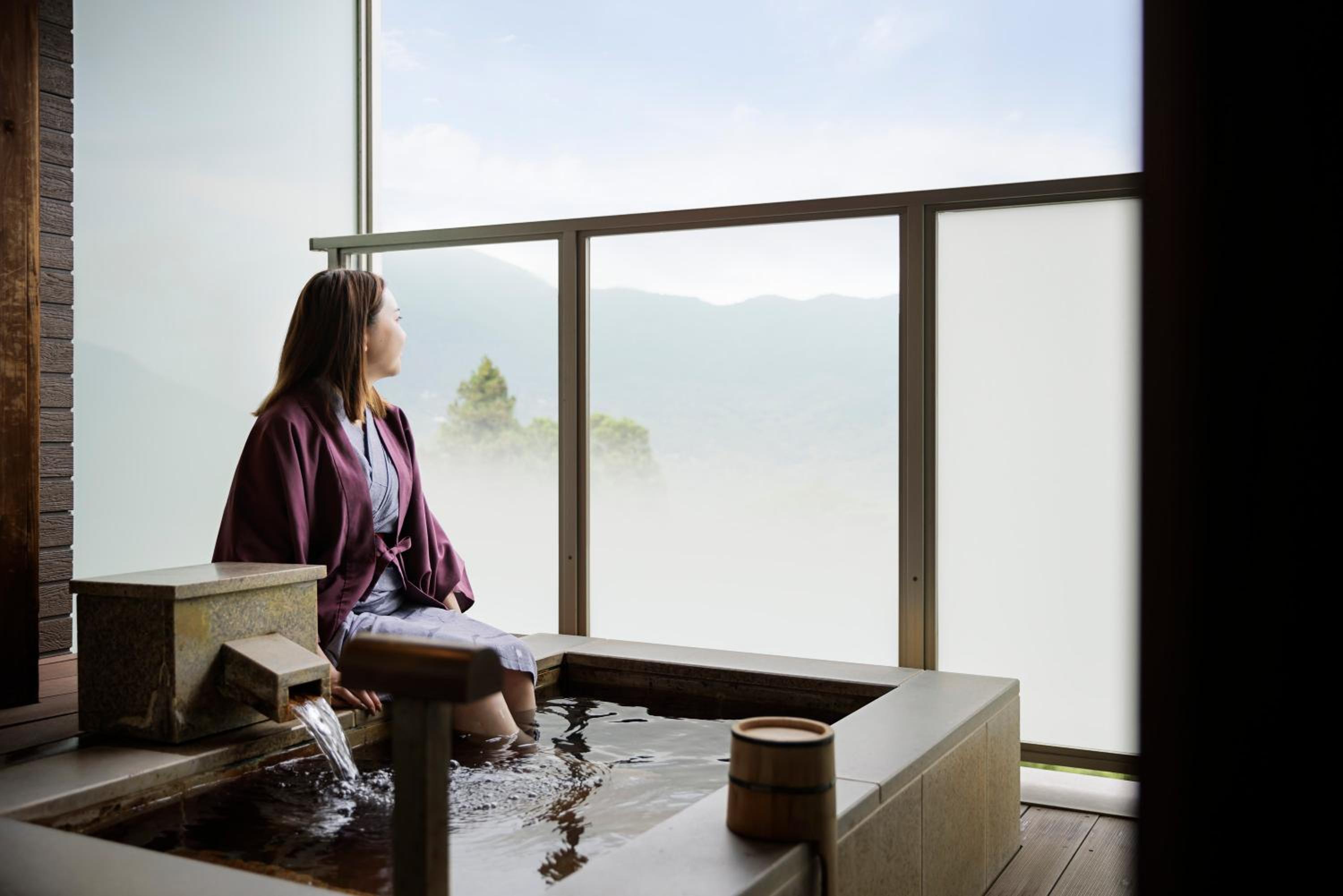 【Main Building】Premium Room with Tatami Area and Open-Air Bath photo 3