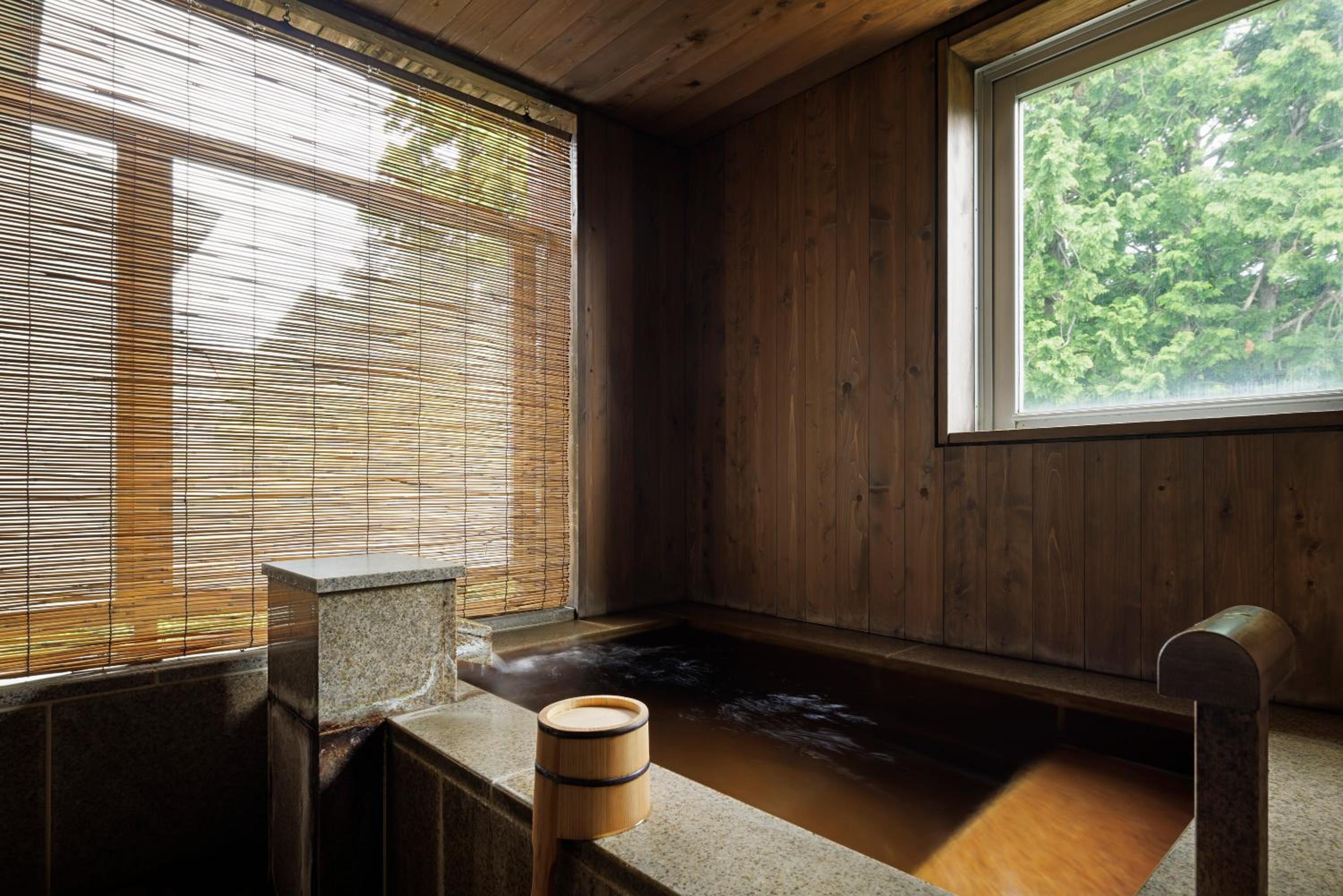 【Main Building】Premium Room with Tatami Area and Semi Open-Air Bath photo 3