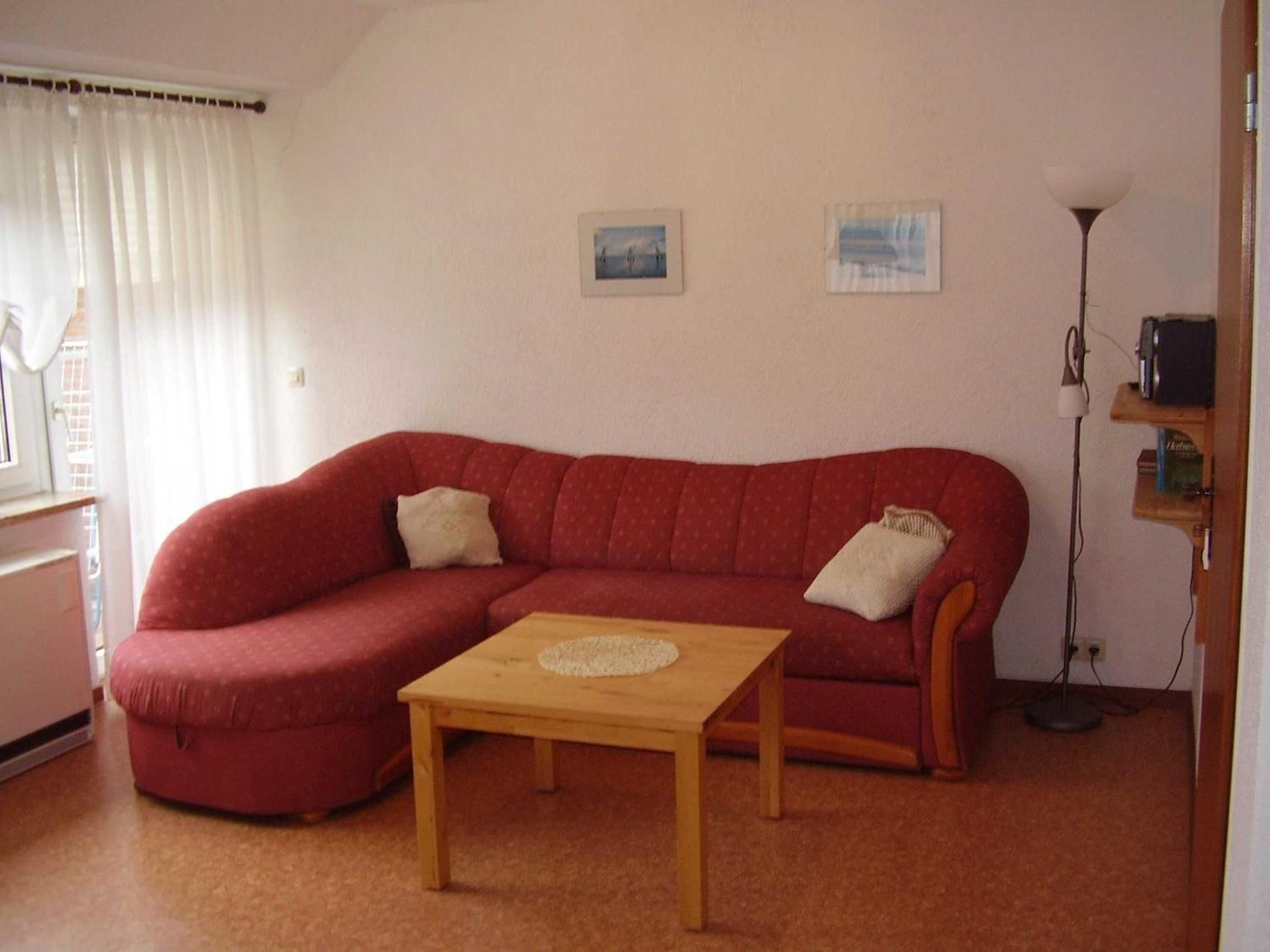 One-Bedroom Apartment with Balcony photo 1