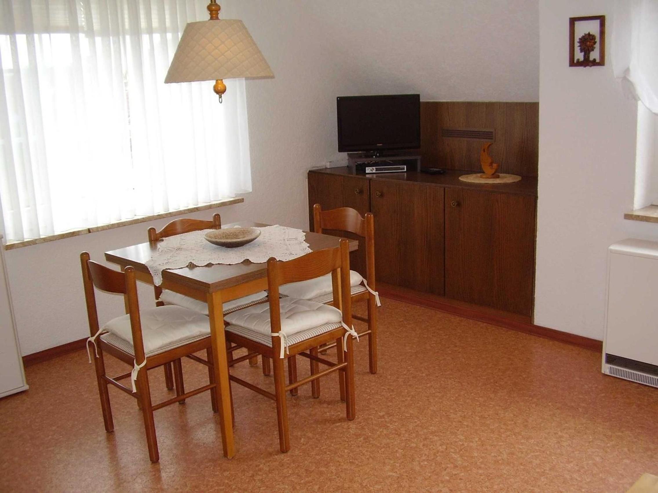 One-Bedroom Apartment with Balcony photo 3