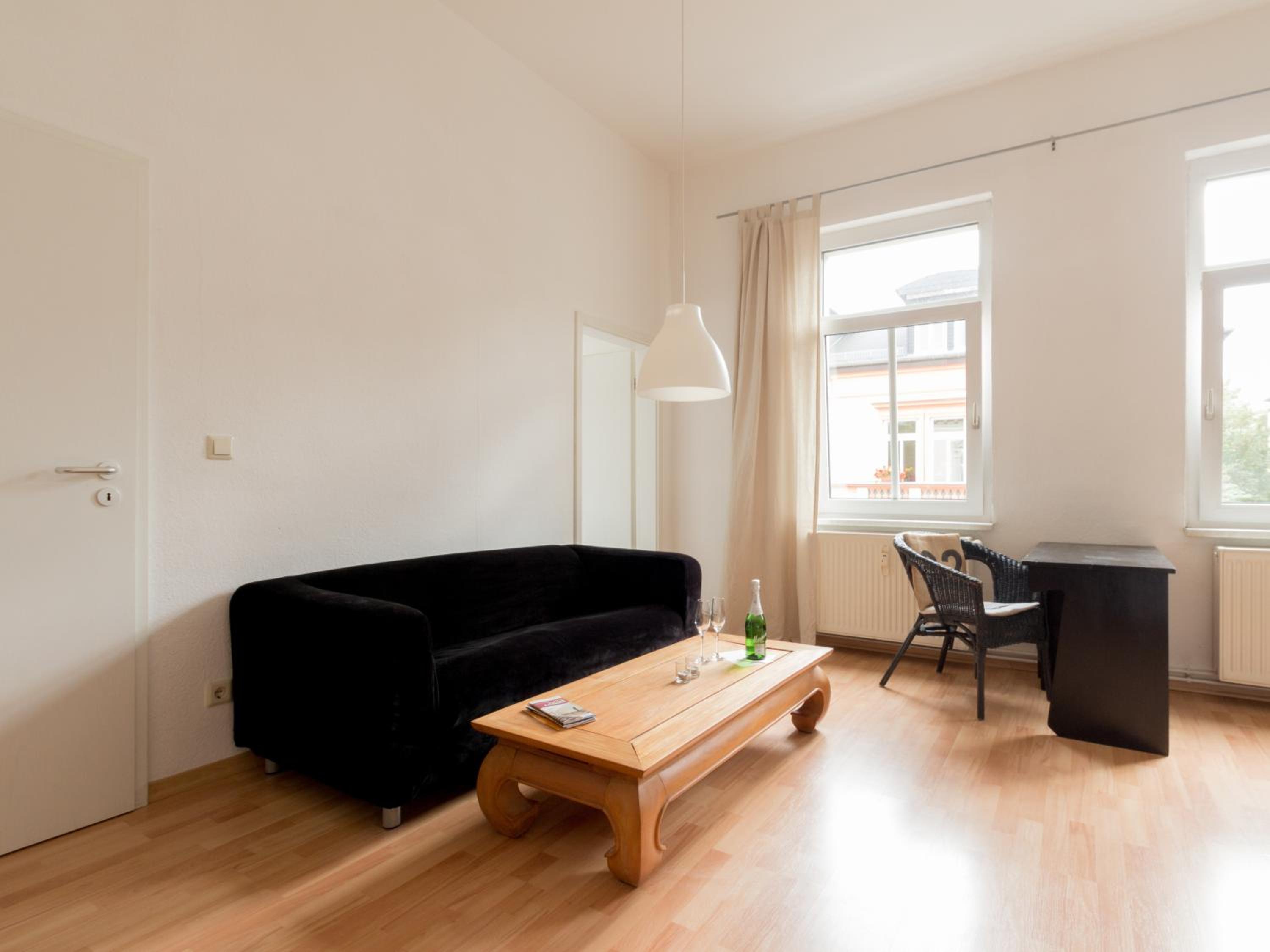 One-Bedroom Apartment - Photo 23