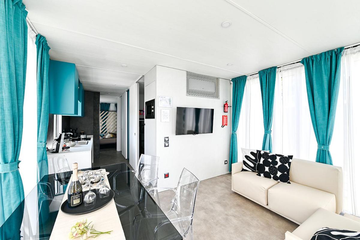 Suite with Spa Bath
