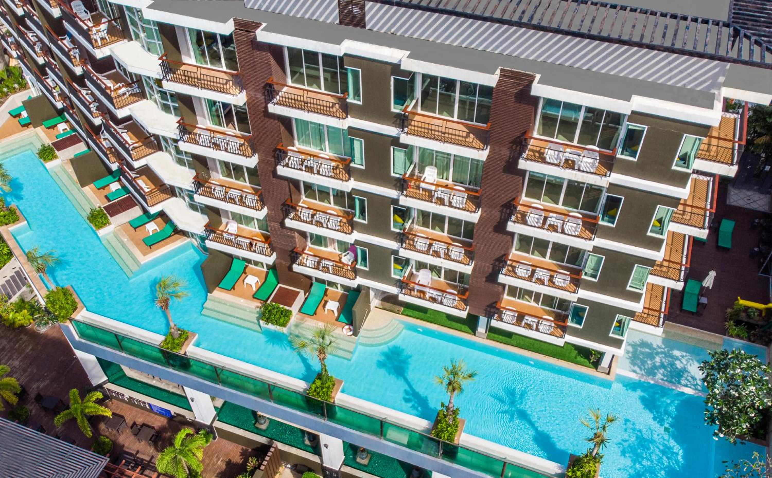 Deluxe Double or Twin Room with Pool Access - Photo 16
