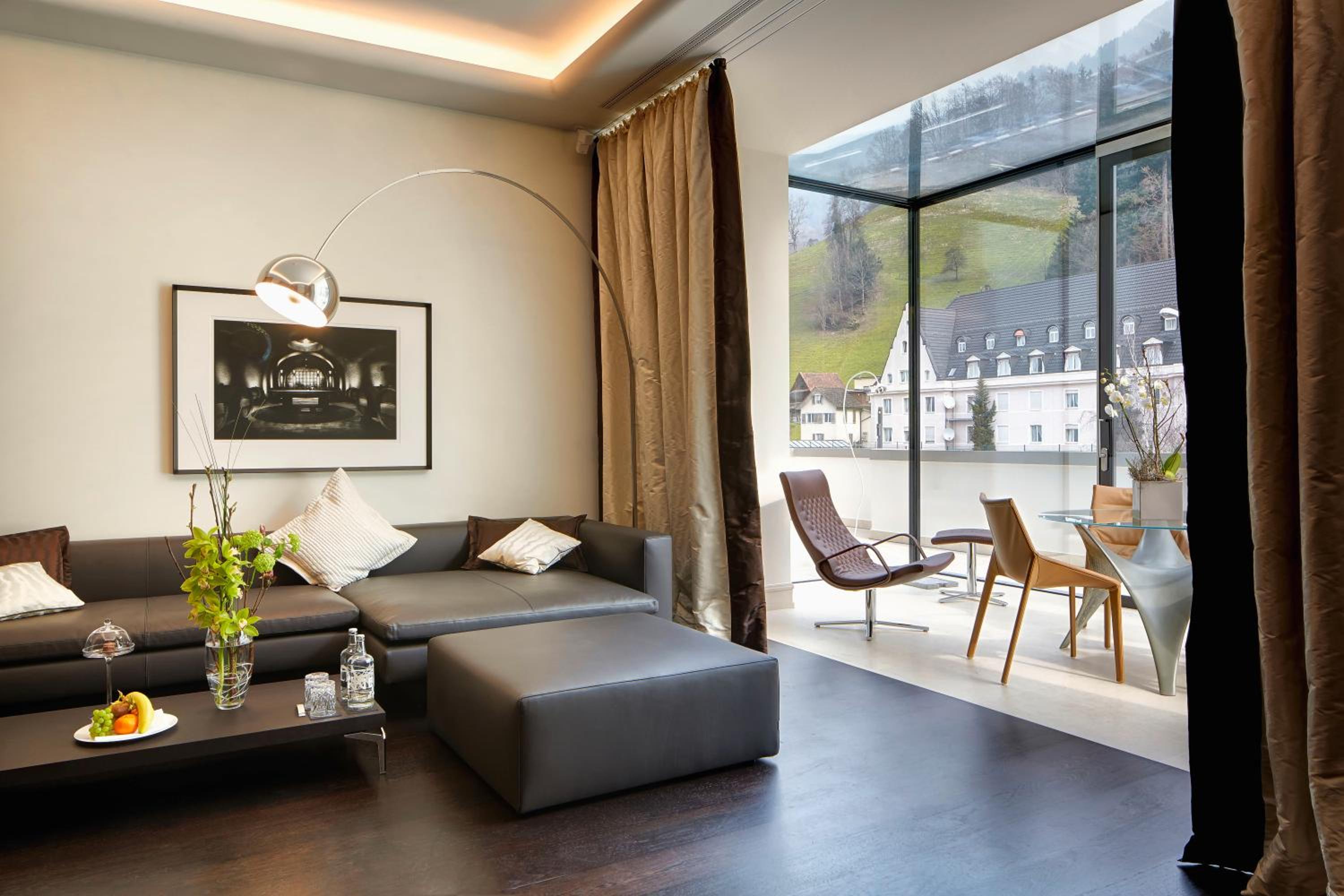 Suite with Mountain View - Photo 6