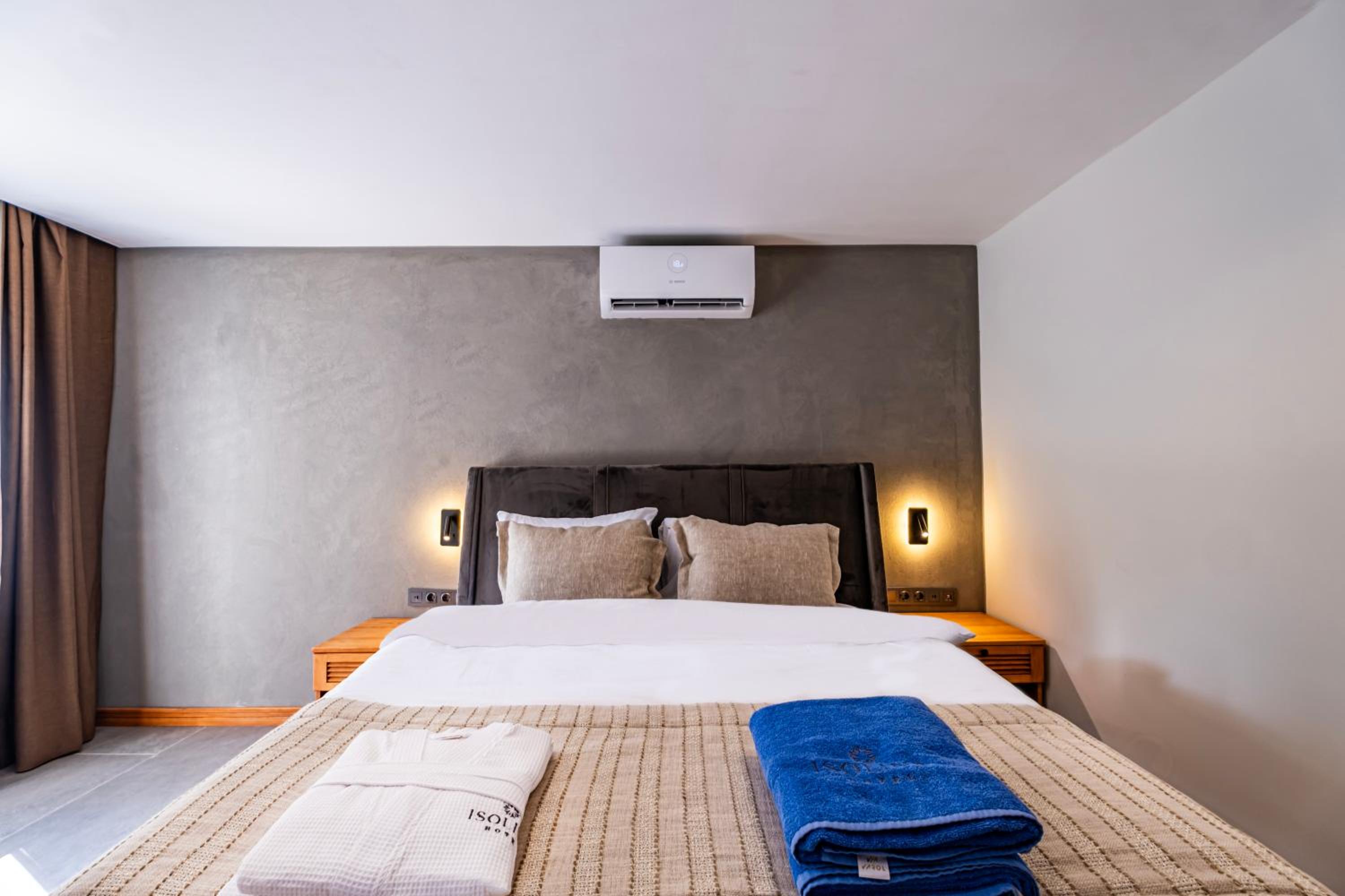 Double Room with Garden View - Photo 8
