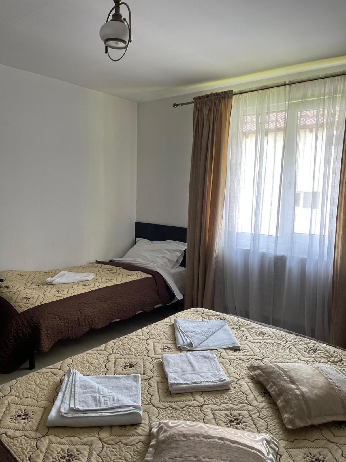 Triple Room with Private Bathroom photo 2