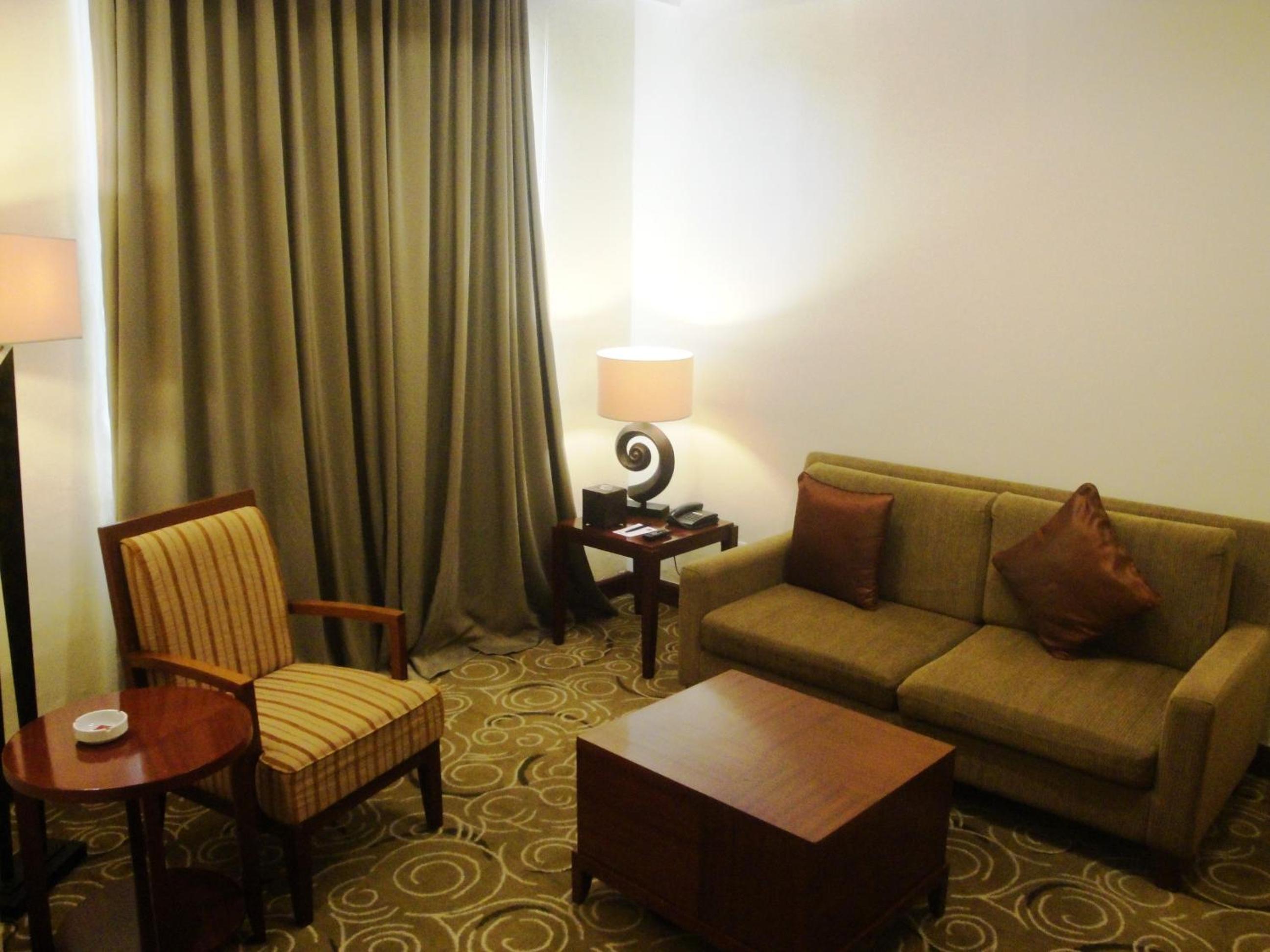 Royal Suite - Photo 3