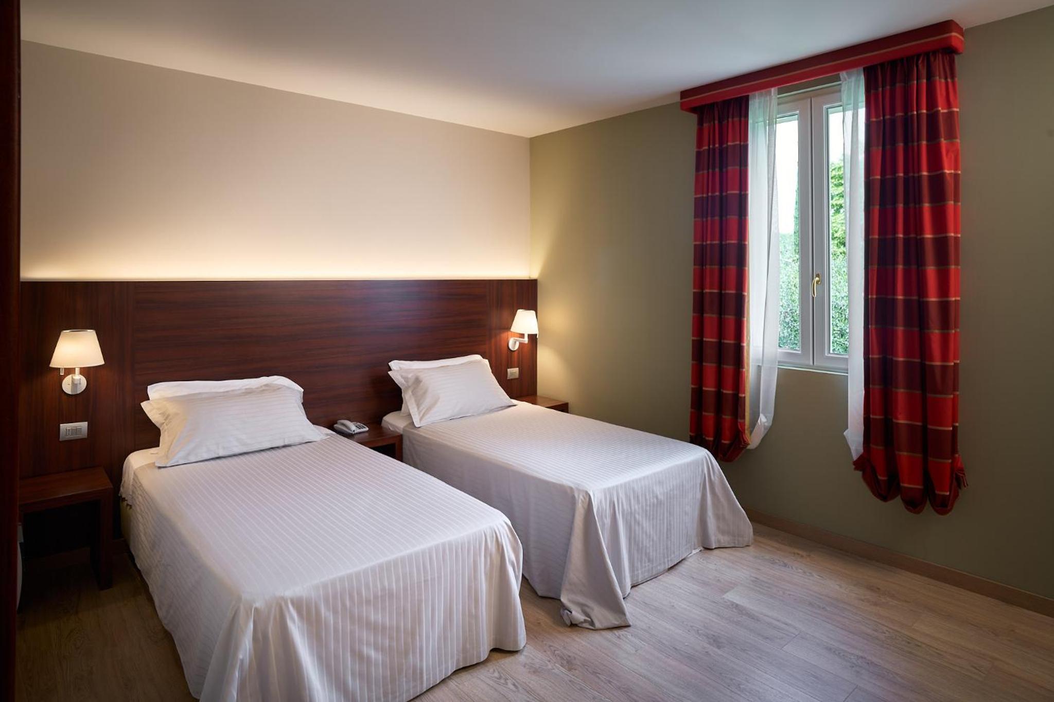 Superior Twin Room - Photo 22