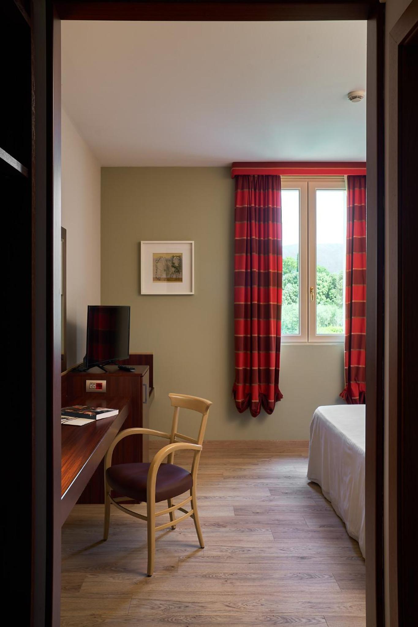 Classic Double Room - Photo 13
