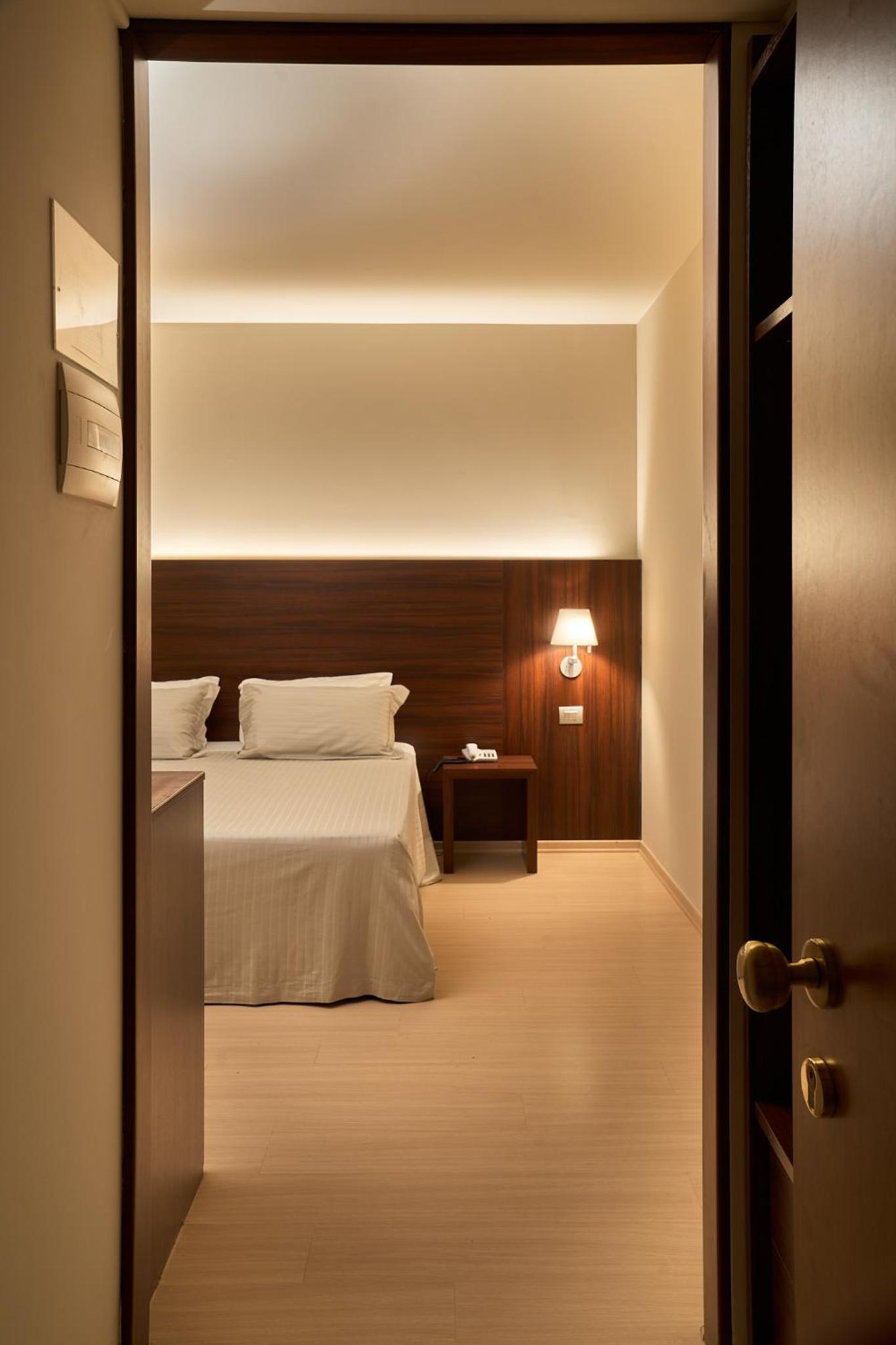 Superior Double Room - Photo 12