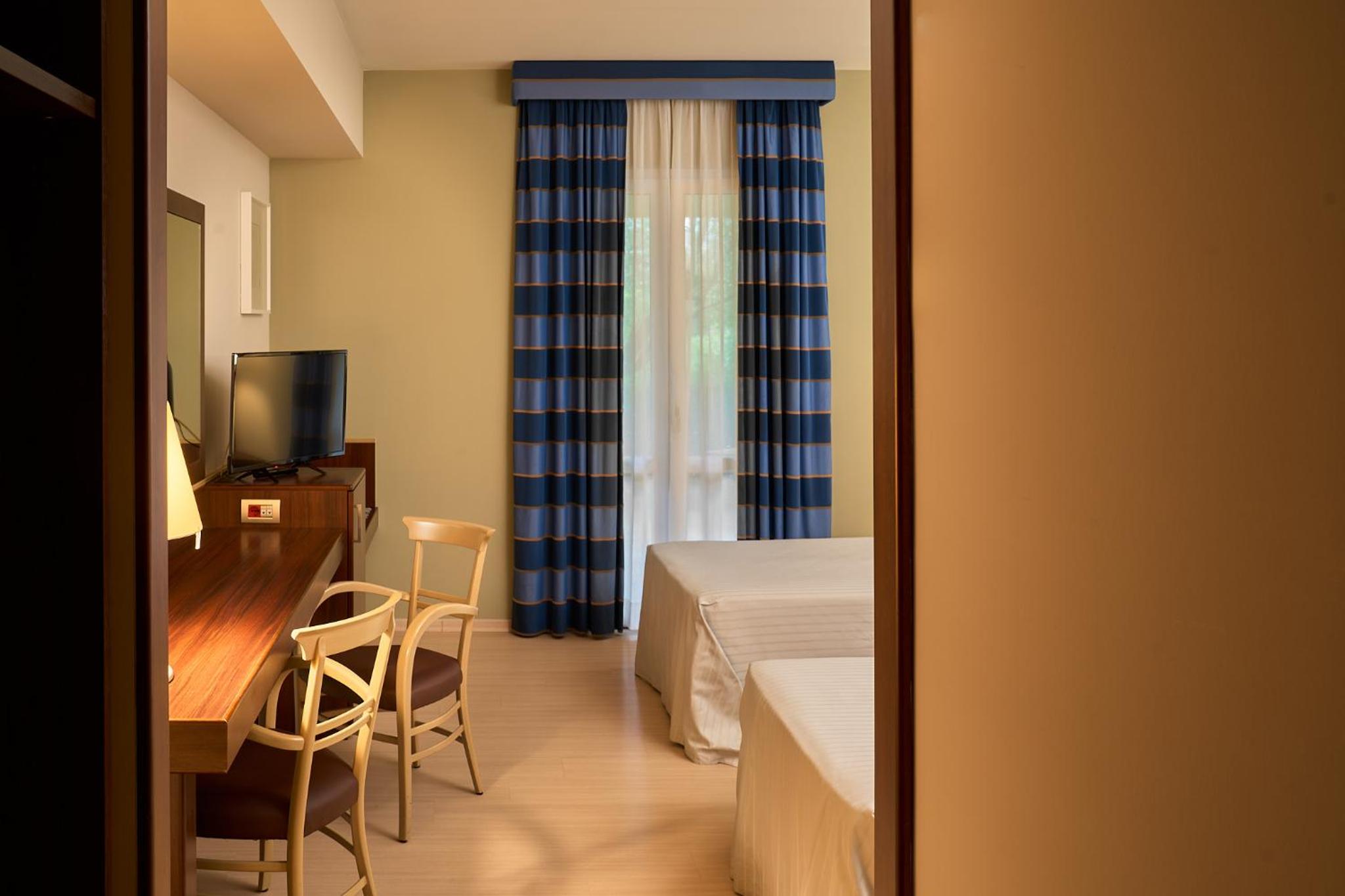 Superior Twin Room - Photo 24