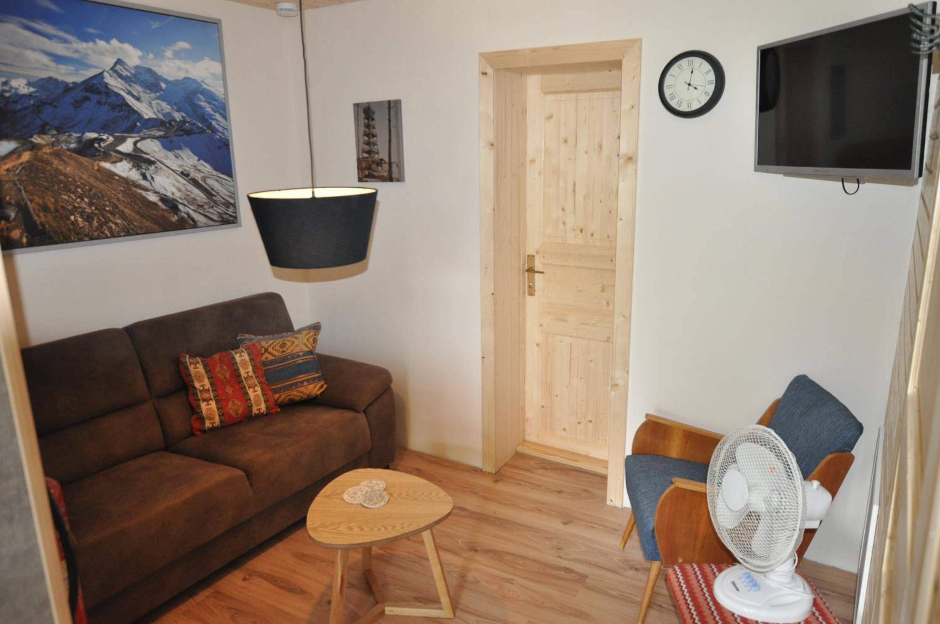 Apartment photo 1