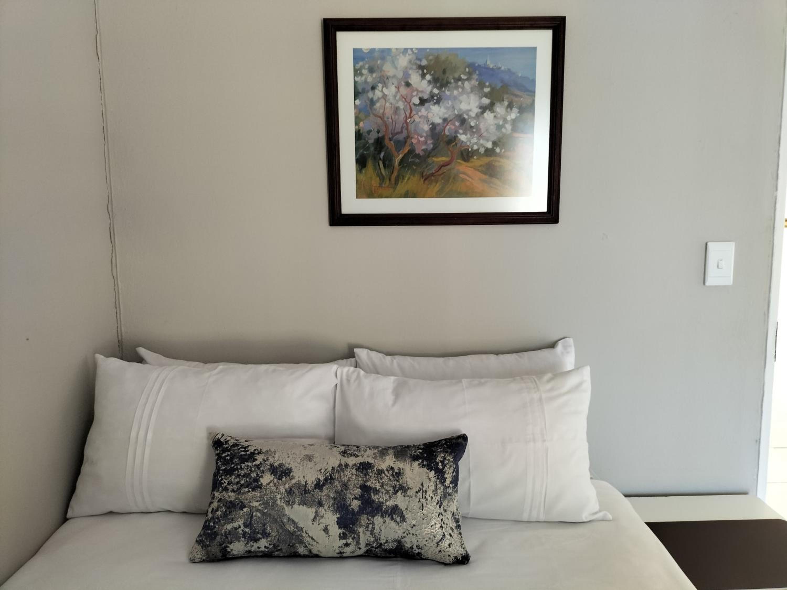 Two-Bedroom Apartment - Photo 29
